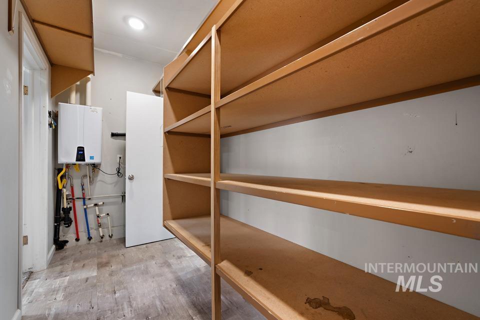 225 SW Park, New Plymouth, Idaho 83655, 4 Bedrooms, 2 Bathrooms, Residential For Sale, Price $389,900, 98980646