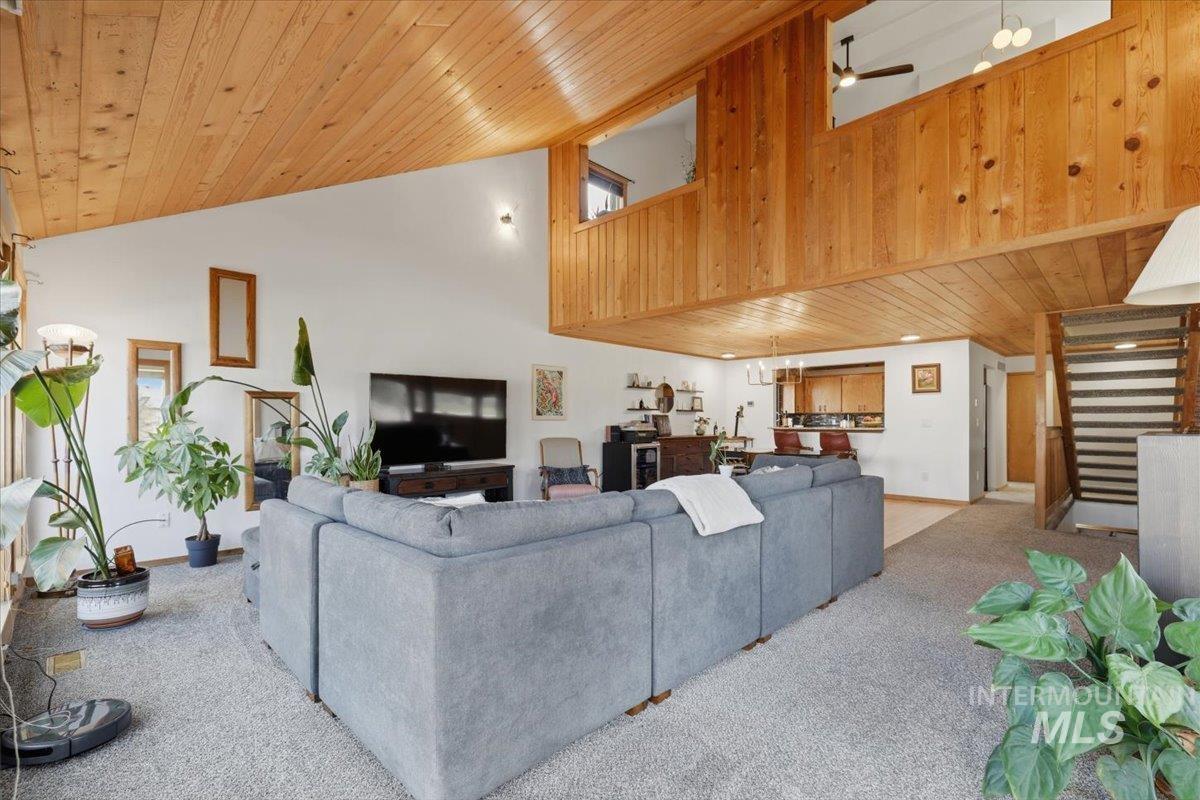 3020 Westview Lane, Nampa, Idaho 83686, 3 Bedrooms, 3 Bathrooms, Residential For Sale, Price $560,000, 98980647