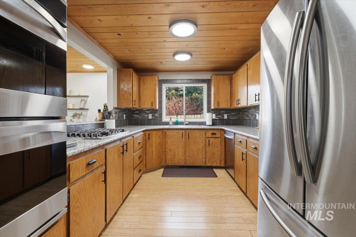 3020 Westview Lane, Nampa, Idaho 83686, 3 Bedrooms, 3 Bathrooms, Residential For Sale, Price $560,000, 98980647