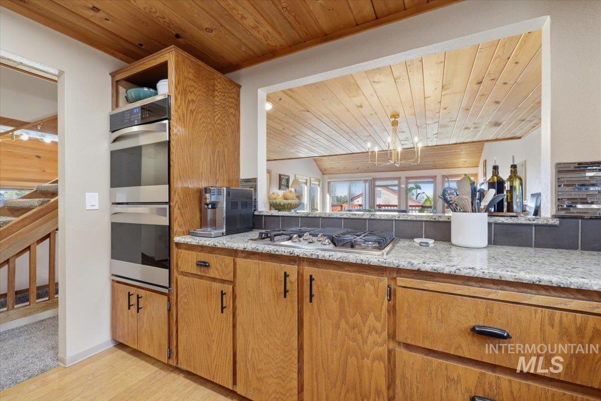 3020 Westview Lane, Nampa, Idaho 83686, 3 Bedrooms, 3 Bathrooms, Residential For Sale, Price $560,000, 98980647