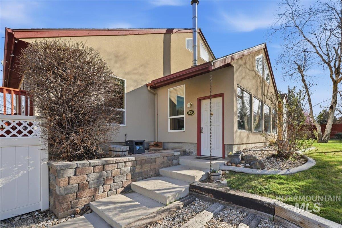 3020 Westview Lane, Nampa, Idaho 83686, 3 Bedrooms, 3 Bathrooms, Residential For Sale, Price $560,000, 98980647