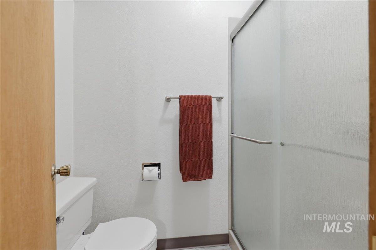 3020 Westview Lane, Nampa, Idaho 83686, 3 Bedrooms, 3 Bathrooms, Residential For Sale, Price $560,000, 98980647