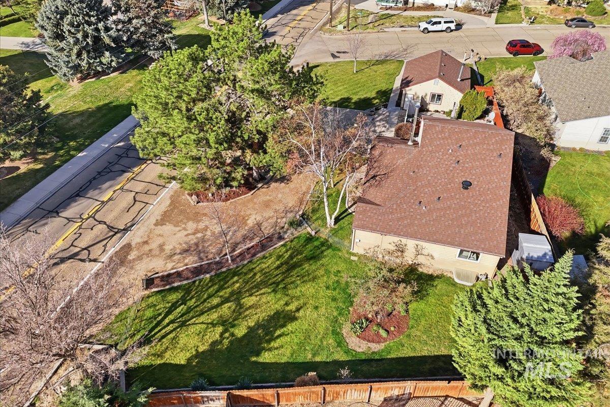 3020 Westview Lane, Nampa, Idaho 83686, 3 Bedrooms, 3 Bathrooms, Residential For Sale, Price $560,000, 98980647
