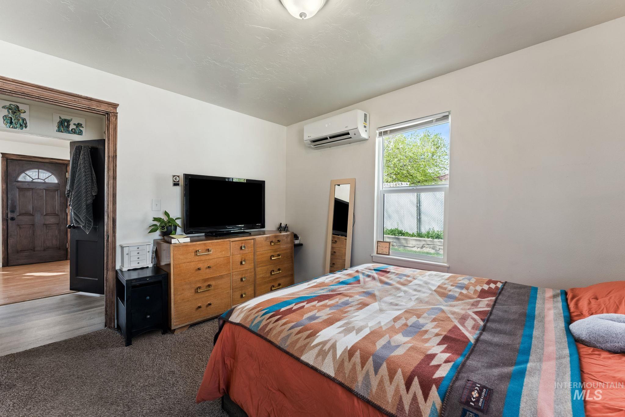 202 6th Street, Filer, Idaho 83328, 1 Bedroom, 1 Bathroom, Residential For Sale, Price $187,500,MLS 98980649