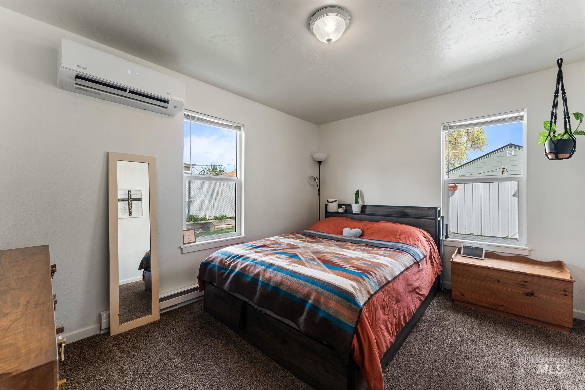 202 6th Street, Filer, Idaho 83328, 1 Bedroom, 1 Bathroom, Residential For Sale, Price $187,500,MLS 98980649