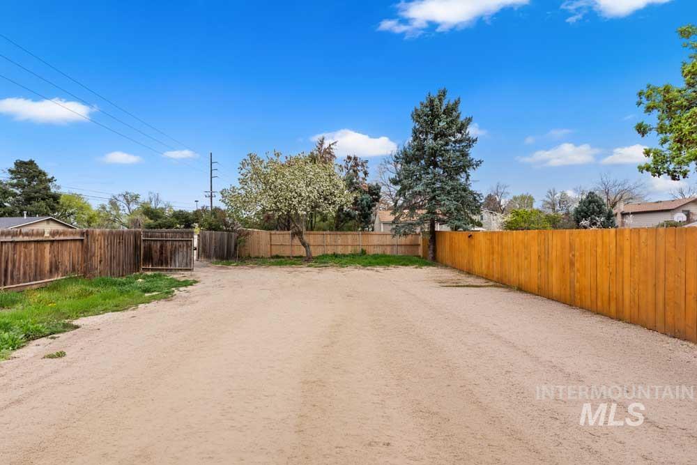 3032 S Chieftain Way, Boise, Idaho 83709, 6 Bedrooms, 3 Bathrooms, Residential For Sale, Price $634,990, 98980650