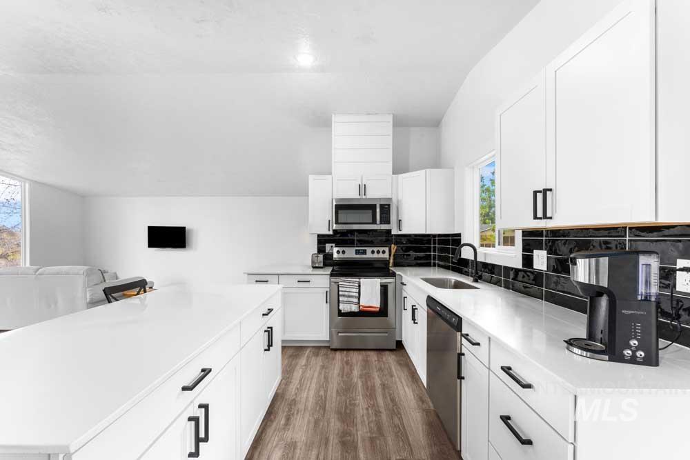 3032 S Chieftain Way, Boise, Idaho 83709, 6 Bedrooms, 3 Bathrooms, Residential For Sale, Price $634,990, 98980650