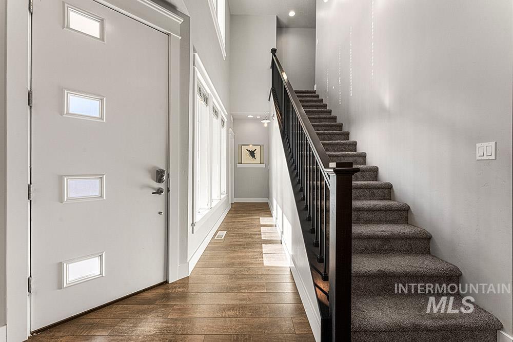 554 E Sicily Drive, Meridian, Idaho 83642, 4 Bedrooms, 2.5 Bathrooms, Residential For Sale, Price $749,900,MLS 98980651