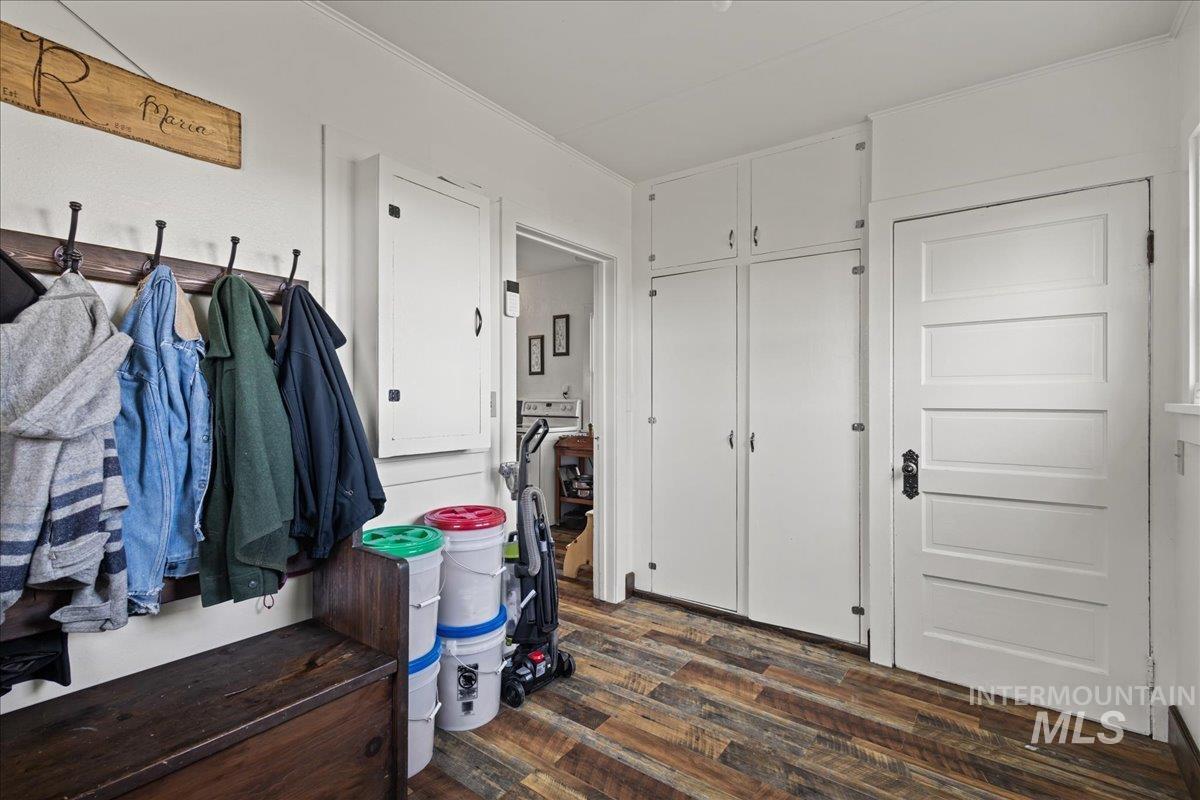 19454 Idaho Road, Worley, Idaho 83876, 2 Bedrooms, 1 Bathroom, Residential For Sale, Price $629,000, 98980652