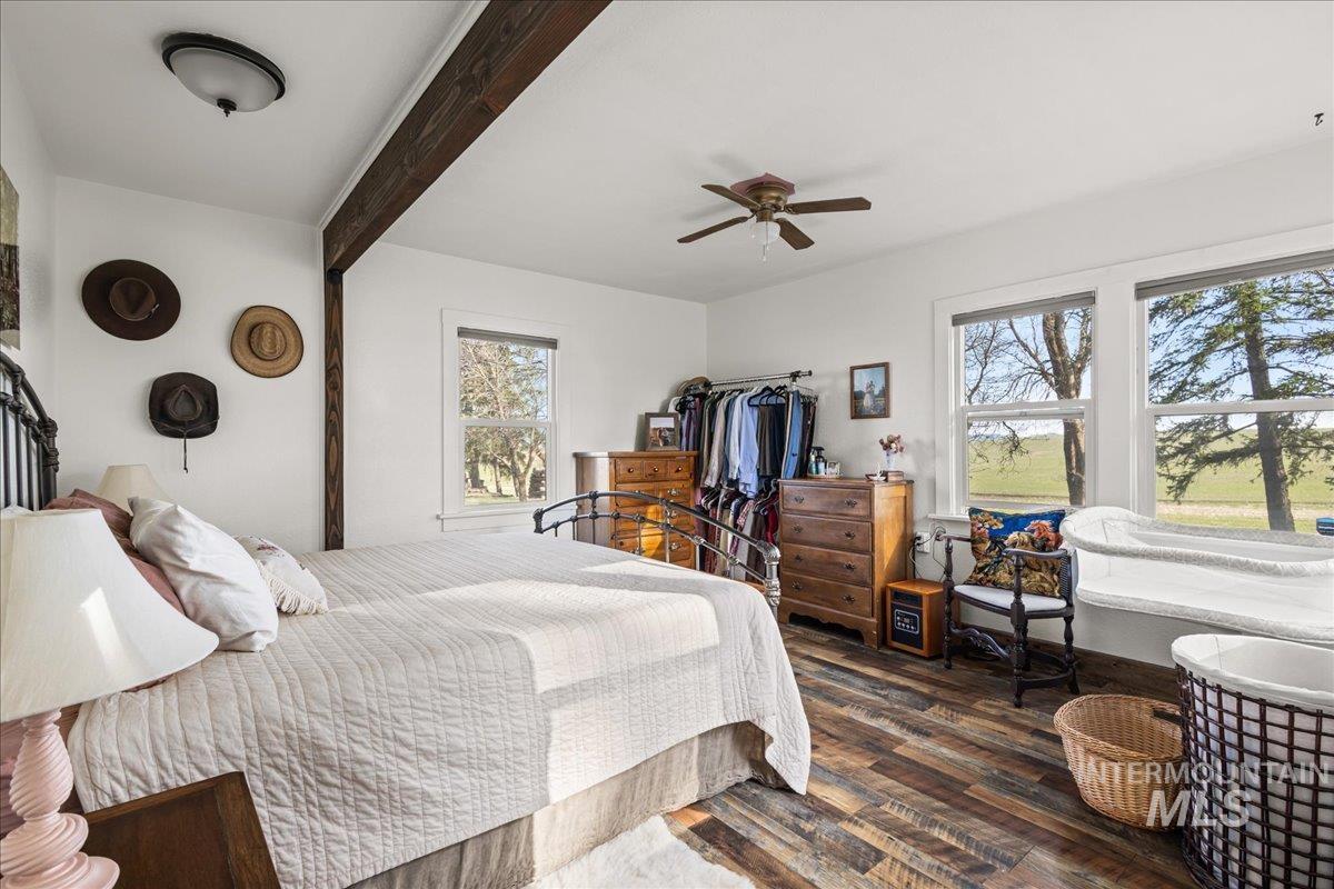 19454 Idaho Road, Worley, Idaho 83876, 2 Bedrooms, 1 Bathroom, Residential For Sale, Price $629,000, 98980652