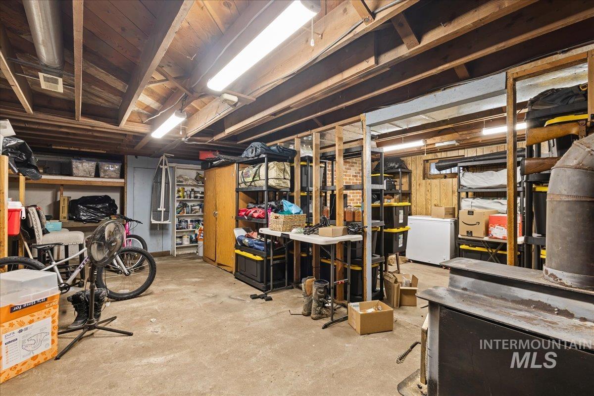 19454 Idaho Road, Worley, Idaho 83876, 2 Bedrooms, 1 Bathroom, Residential For Sale, Price $629,000, 98980652