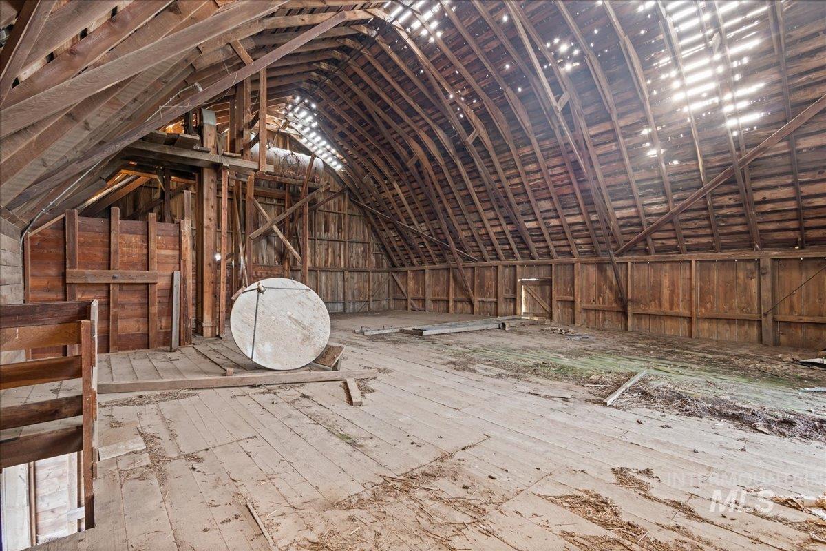 19454 Idaho Road, Worley, Idaho 83876, 2 Bedrooms, 1 Bathroom, Residential For Sale, Price $629,000, 98980652