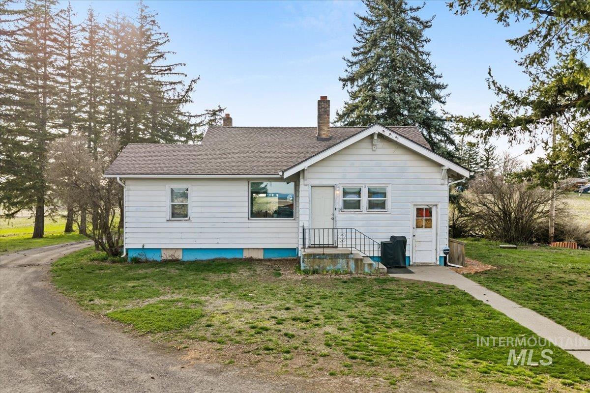 19454 Idaho Road, Worley, Idaho 83876, 2 Bedrooms, 1 Bathroom, Residential For Sale, Price $629,000, 98980652