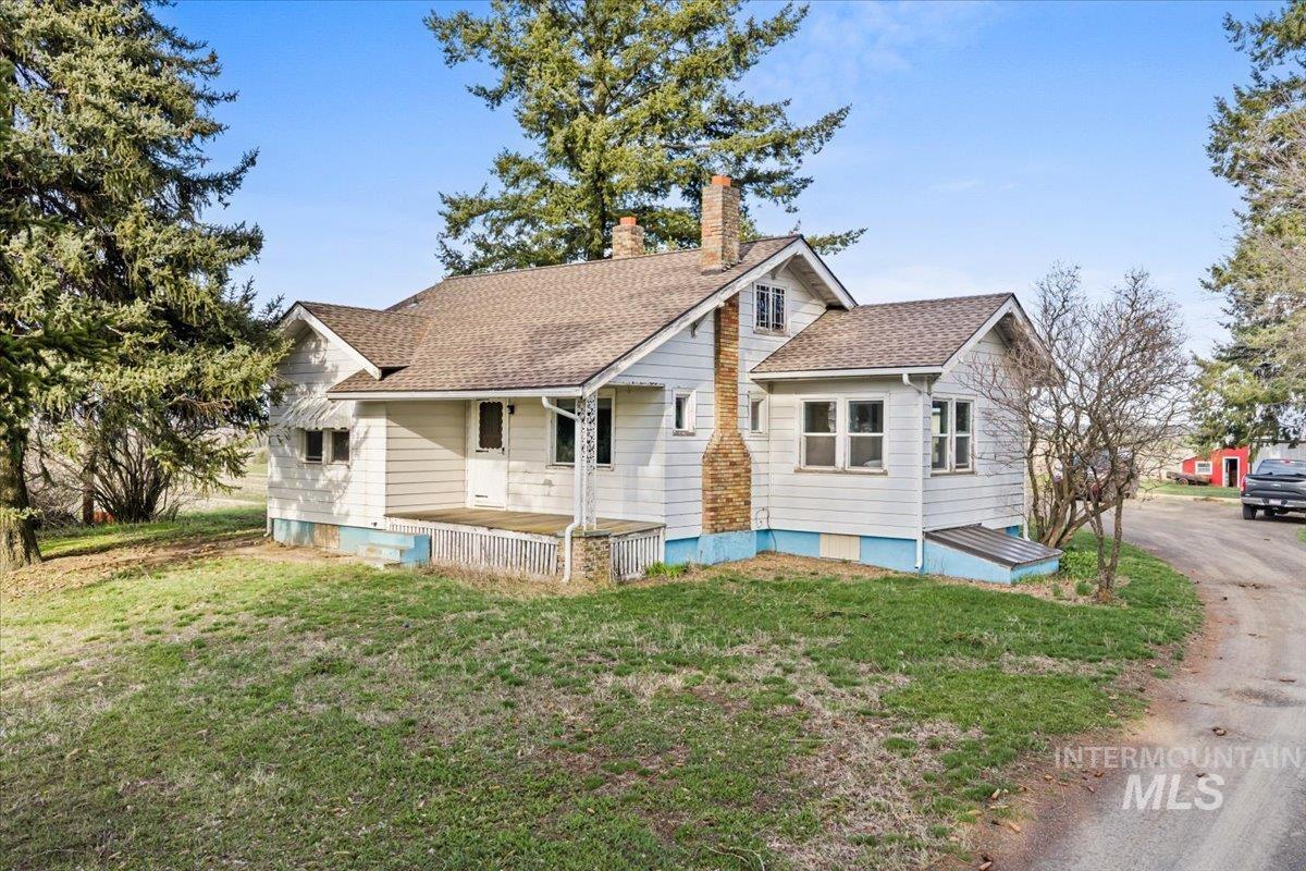 19454 Idaho Road, Worley, Idaho 83876, 2 Bedrooms, 1 Bathroom, Residential For Sale, Price $629,000, 98980652