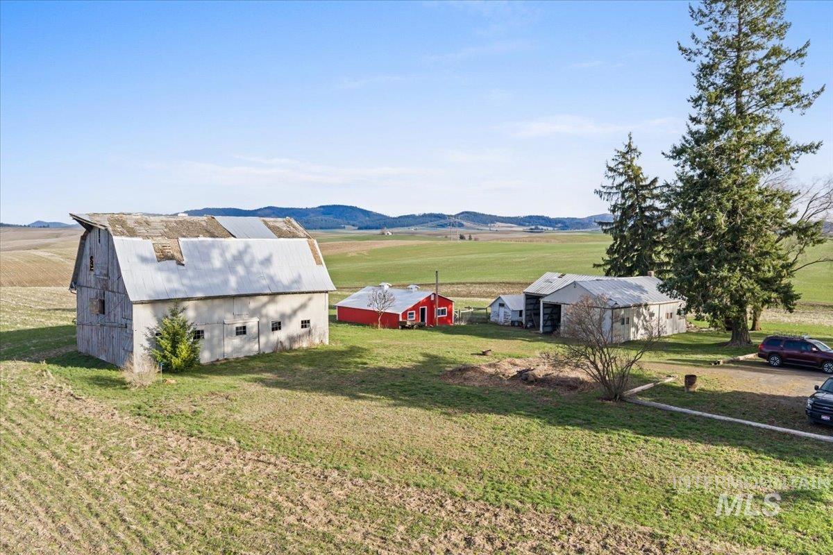 19454 Idaho Road, Worley, Idaho 83876, 2 Bedrooms, 1 Bathroom, Residential For Sale, Price $629,000, 98980652