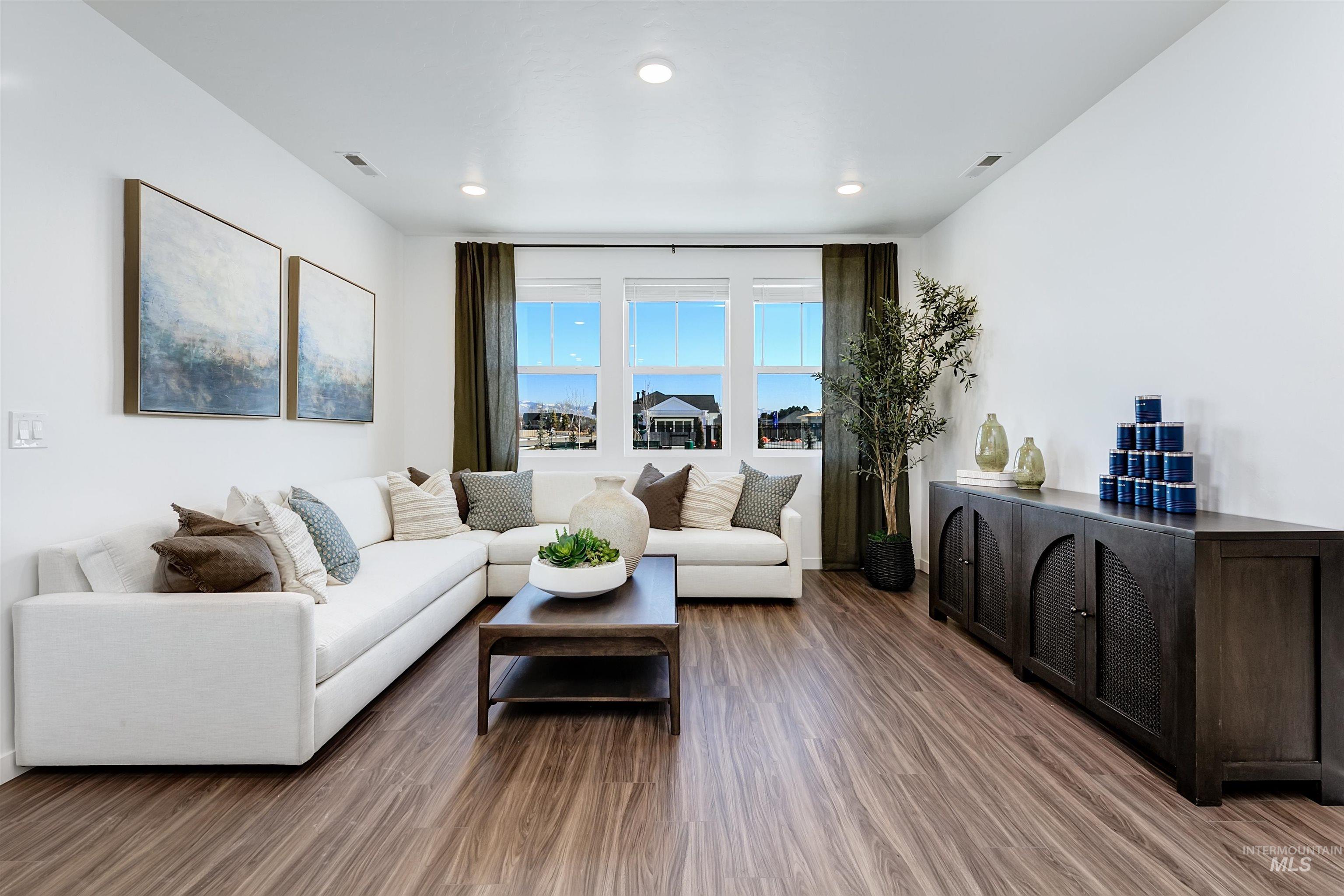 4225 W Perspective St, Eagle, Idaho 83616, 4 Bedrooms, 2.5 Bathrooms, Residential For Sale, Price $435,900, 98980653