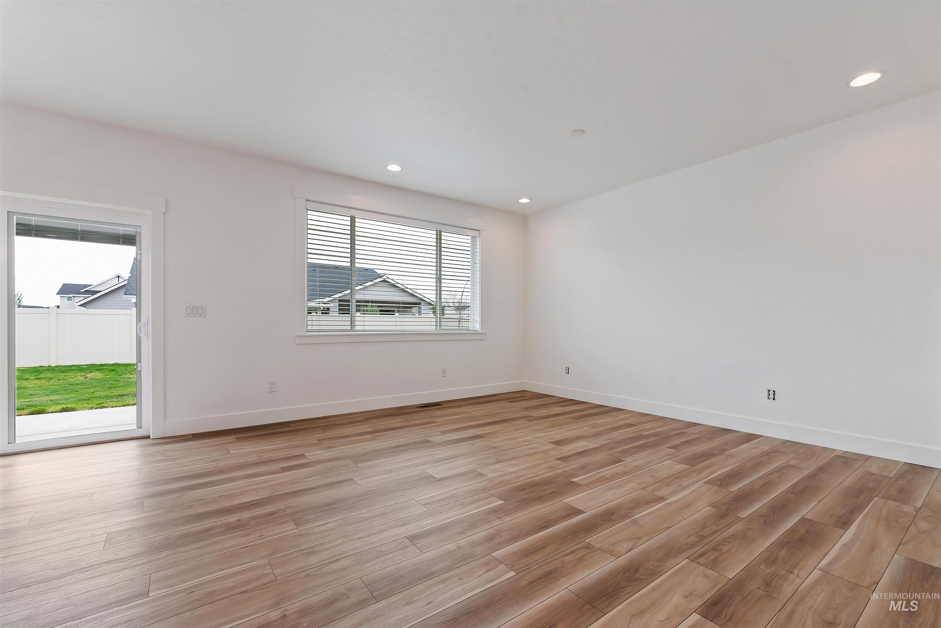 12541 W Shortcreek St., Star, Idaho 83669, 3 Bedrooms, 2 Bathrooms, Residential For Sale, Price $485,000, 98980654