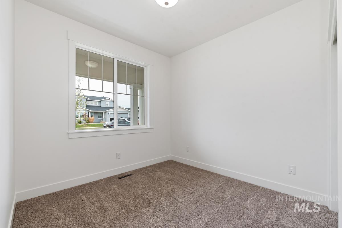 12541 W Shortcreek St., Star, Idaho 83669, 3 Bedrooms, 2 Bathrooms, Residential For Sale, Price $485,000, 98980654