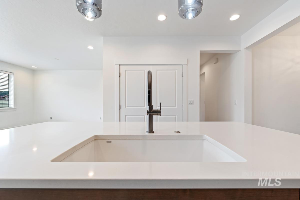 12541 W Shortcreek St., Star, Idaho 83669, 3 Bedrooms, 2 Bathrooms, Residential For Sale, Price $485,000, 98980654