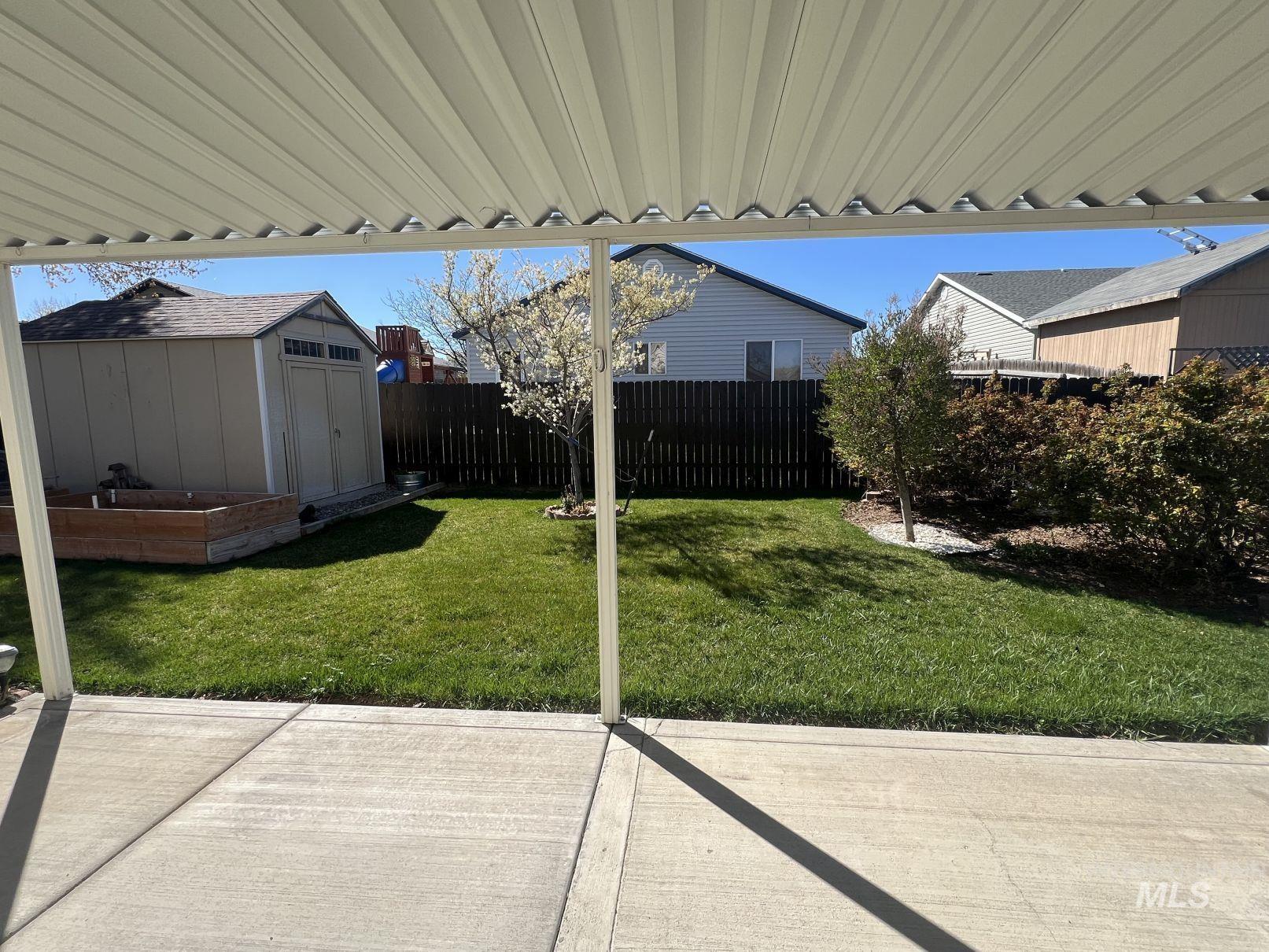 329 W Ave J, Jerome, Idaho 83338, 3 Bedrooms, 2 Bathrooms, Residential For Sale, Price $329,900, 98980657