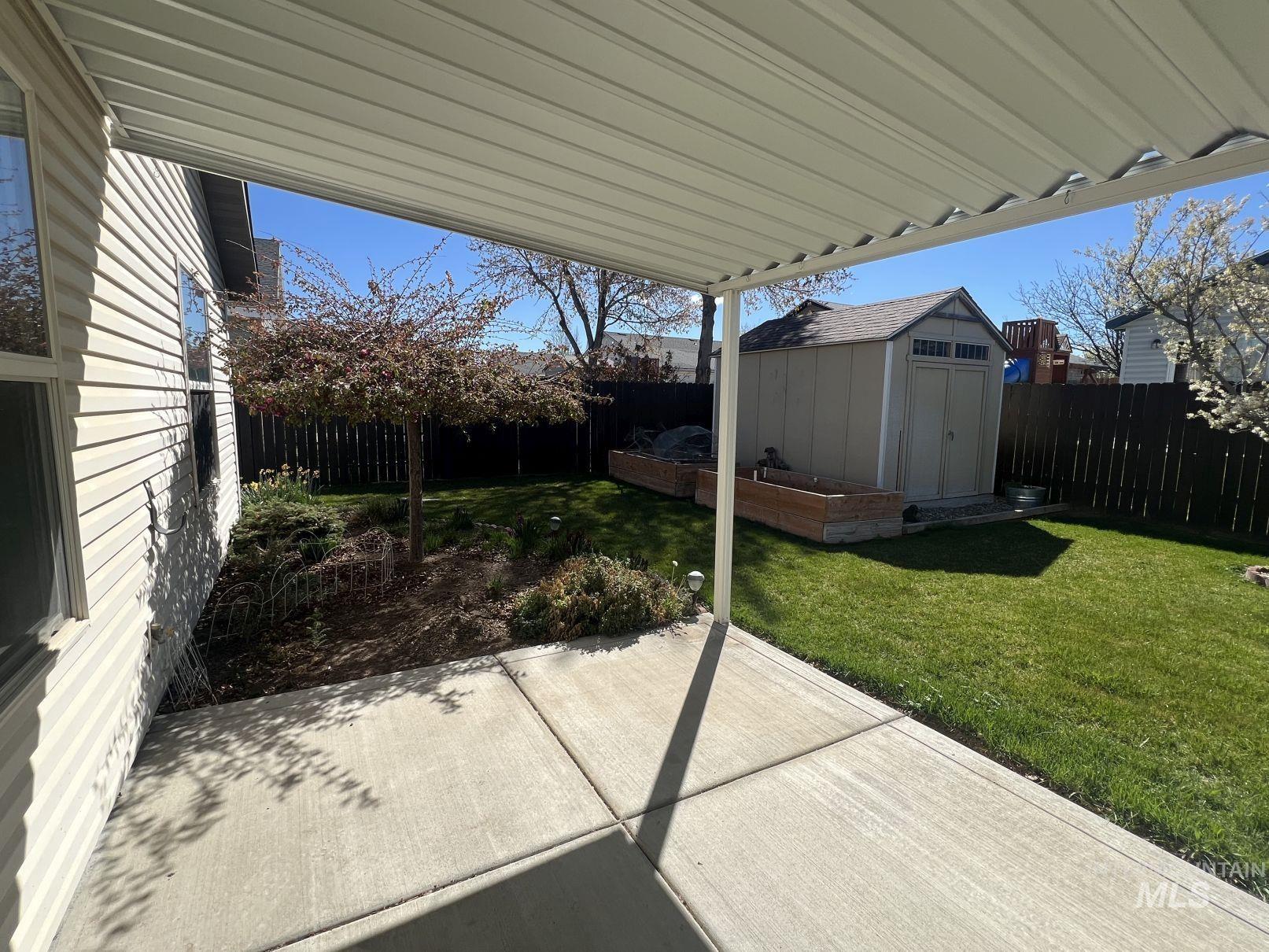 329 W Ave J, Jerome, Idaho 83338, 3 Bedrooms, 2 Bathrooms, Residential For Sale, Price $329,900, 98980657