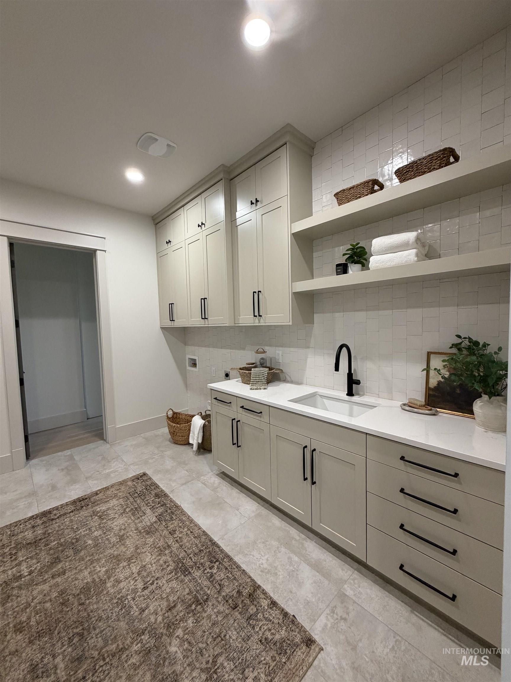 4930 W Braveheart, Eagle, Idaho 83616, 3 Bedrooms, 4 Bathrooms, Residential For Sale, Price $1,995,000,MLS 98980660