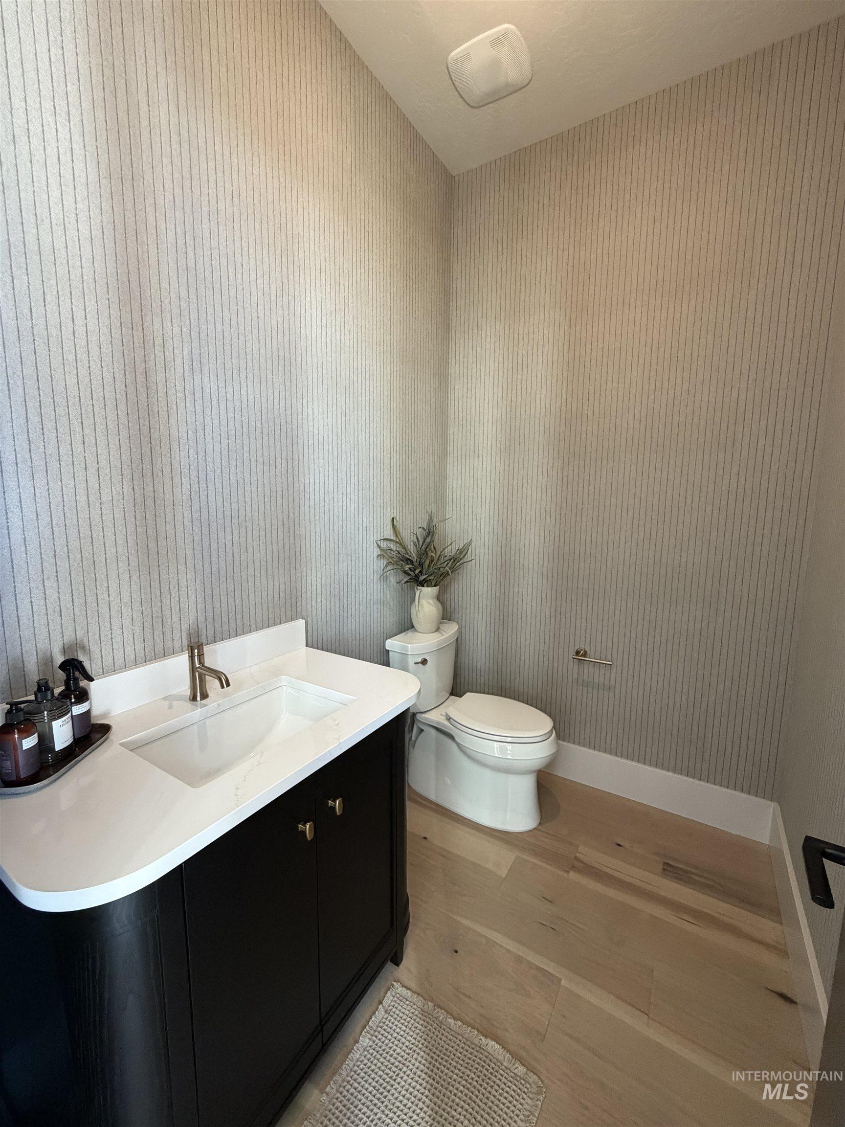 4930 W Braveheart, Eagle, Idaho 83616, 3 Bedrooms, 4 Bathrooms, Residential For Sale, Price $1,995,000,MLS 98980660