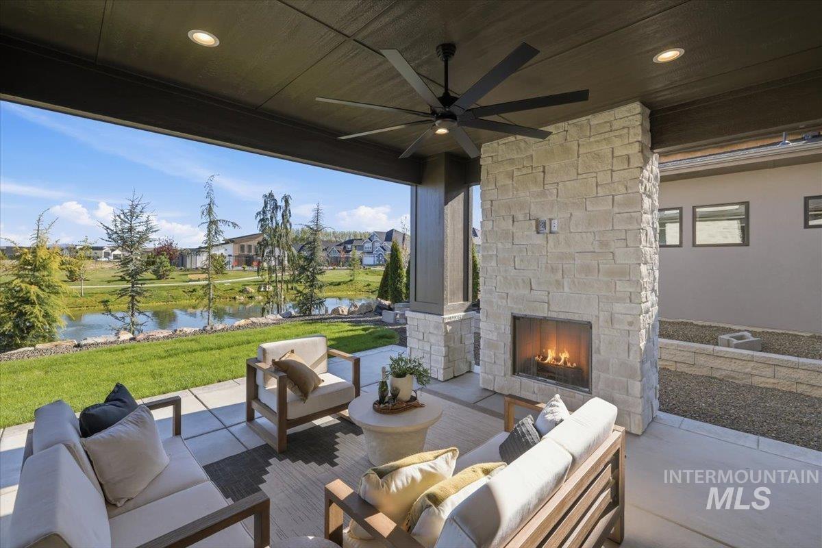 4930 W Braveheart, Eagle, Idaho 83616, 3 Bedrooms, 4 Bathrooms, Residential For Sale, Price $1,895,000,MLS 98980660