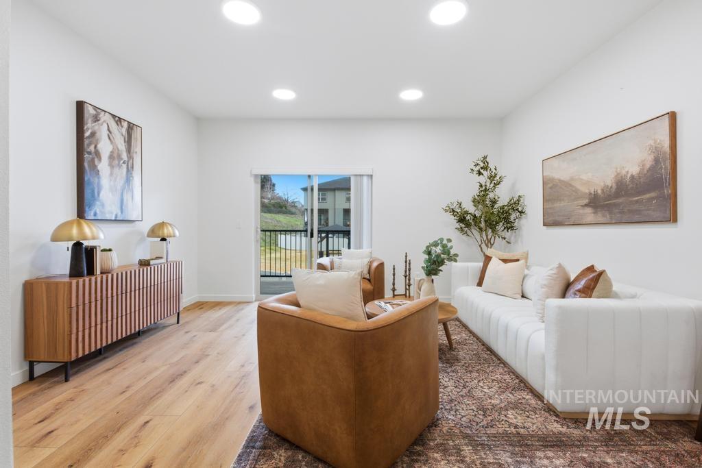 7481 W Swain Lane, Garden City, Idaho 83714, 2 Bedrooms, 2 Bathrooms, Residential For Sale, Price $399,000, 98980661