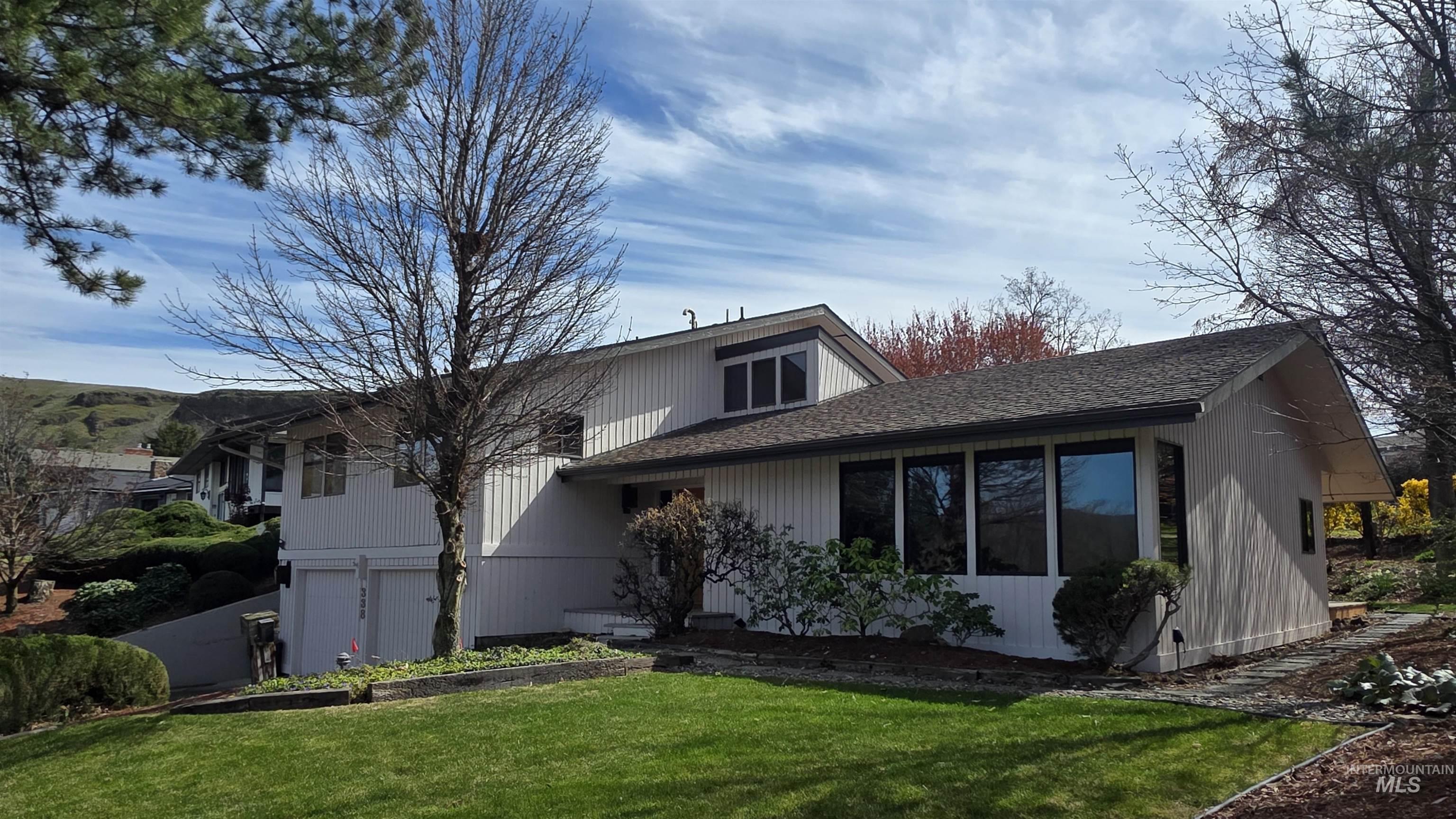 338 W Shiloh Drive, Lewiston, Idaho 83501, 4 Bedrooms, 2.5 Bathrooms, Residential For Sale, Price $448,000, 98980662