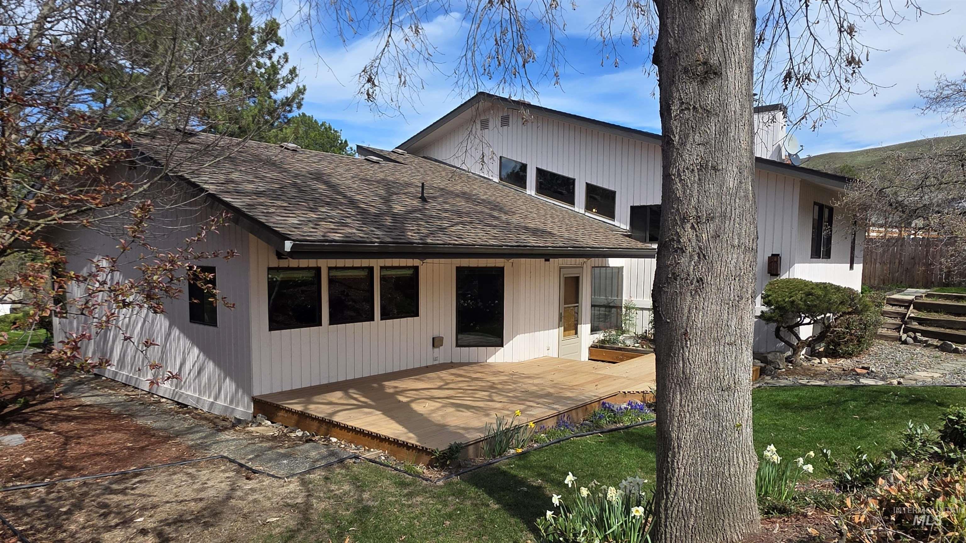 338 W Shiloh Drive, Lewiston, Idaho 83501, 4 Bedrooms, 2.5 Bathrooms, Residential For Sale, Price $448,000, 98980662