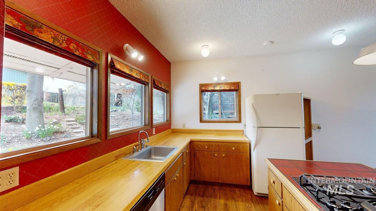 338 W Shiloh Drive, Lewiston, Idaho 83501, 4 Bedrooms, 2.5 Bathrooms, Residential For Sale, Price $448,000, 98980662