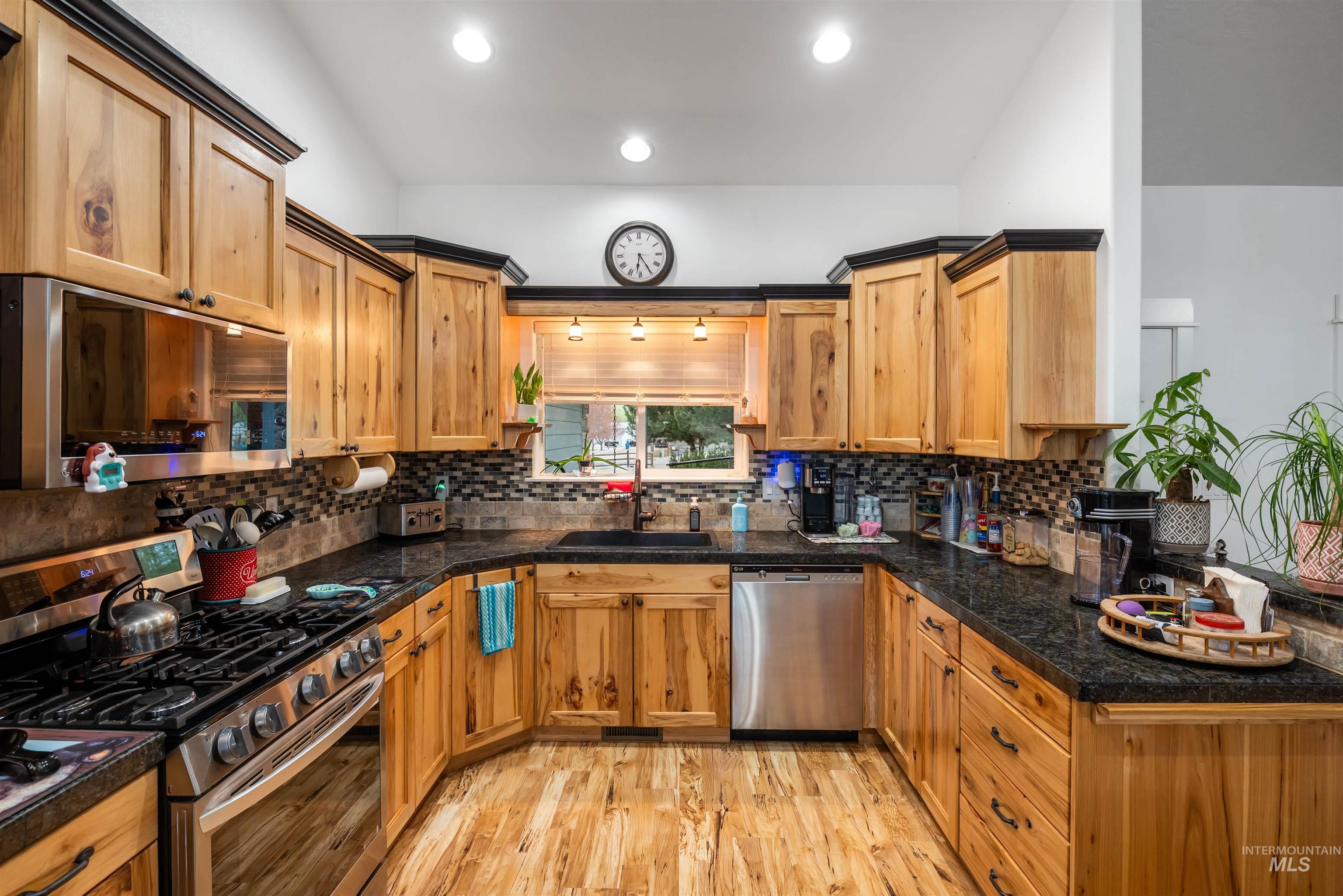 23824 Breyer Rd, Caldwell, Idaho 83607, 3 Bedrooms, 2 Bathrooms, Residential For Sale, Price $1,175,000,MLS 98980664