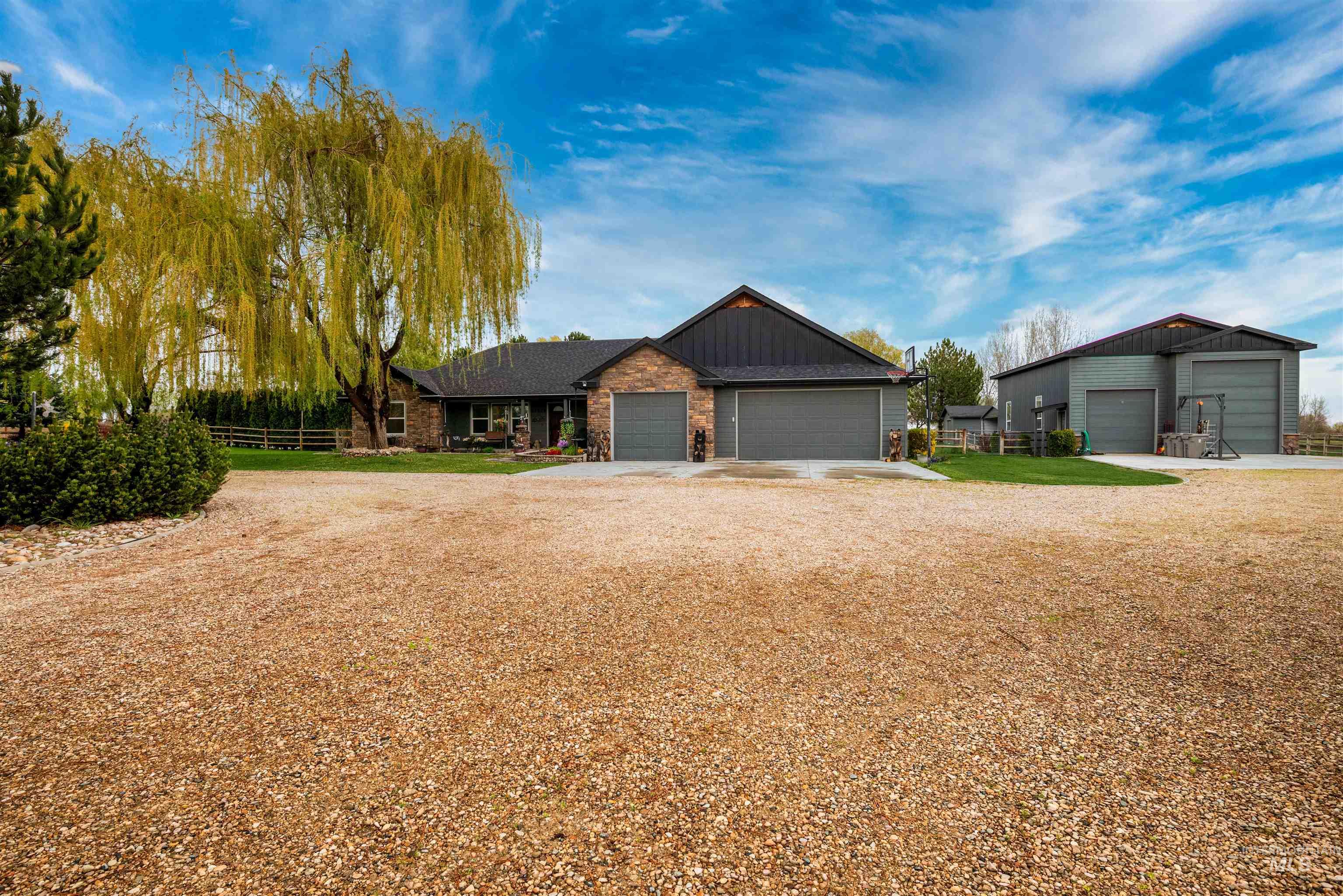 23824 Breyer Rd, Caldwell, Idaho 83607, 3 Bedrooms, 2 Bathrooms, Residential For Sale, Price $1,175,000,MLS 98980664