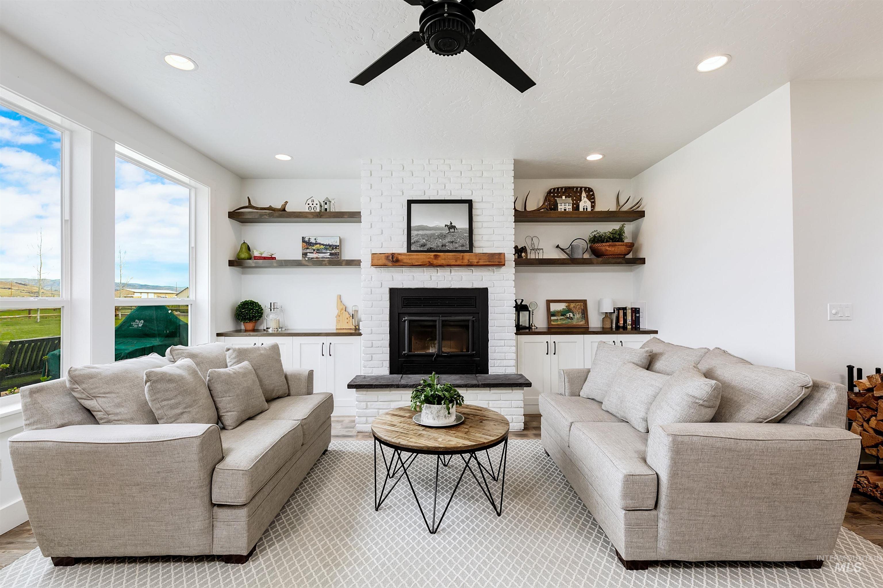 1800 Buttercup Lane, Emmett, Idaho 83617, 4 Bedrooms, 2.5 Bathrooms, Residential For Sale, Price $1,699,000,MLS 98980666