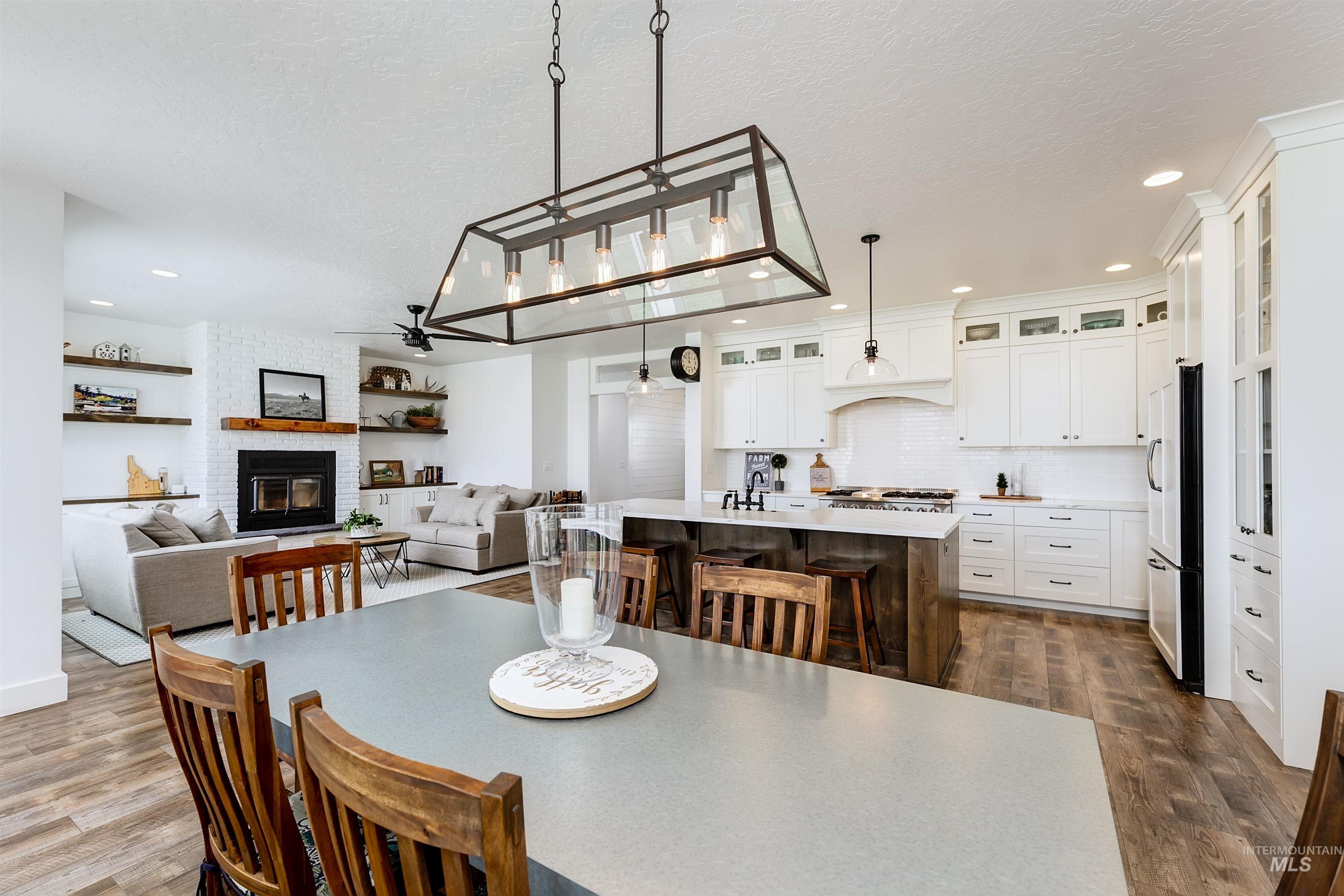 1800 Buttercup Lane, Emmett, Idaho 83617, 4 Bedrooms, 2.5 Bathrooms, Residential For Sale, Price $1,699,000,MLS 98980666