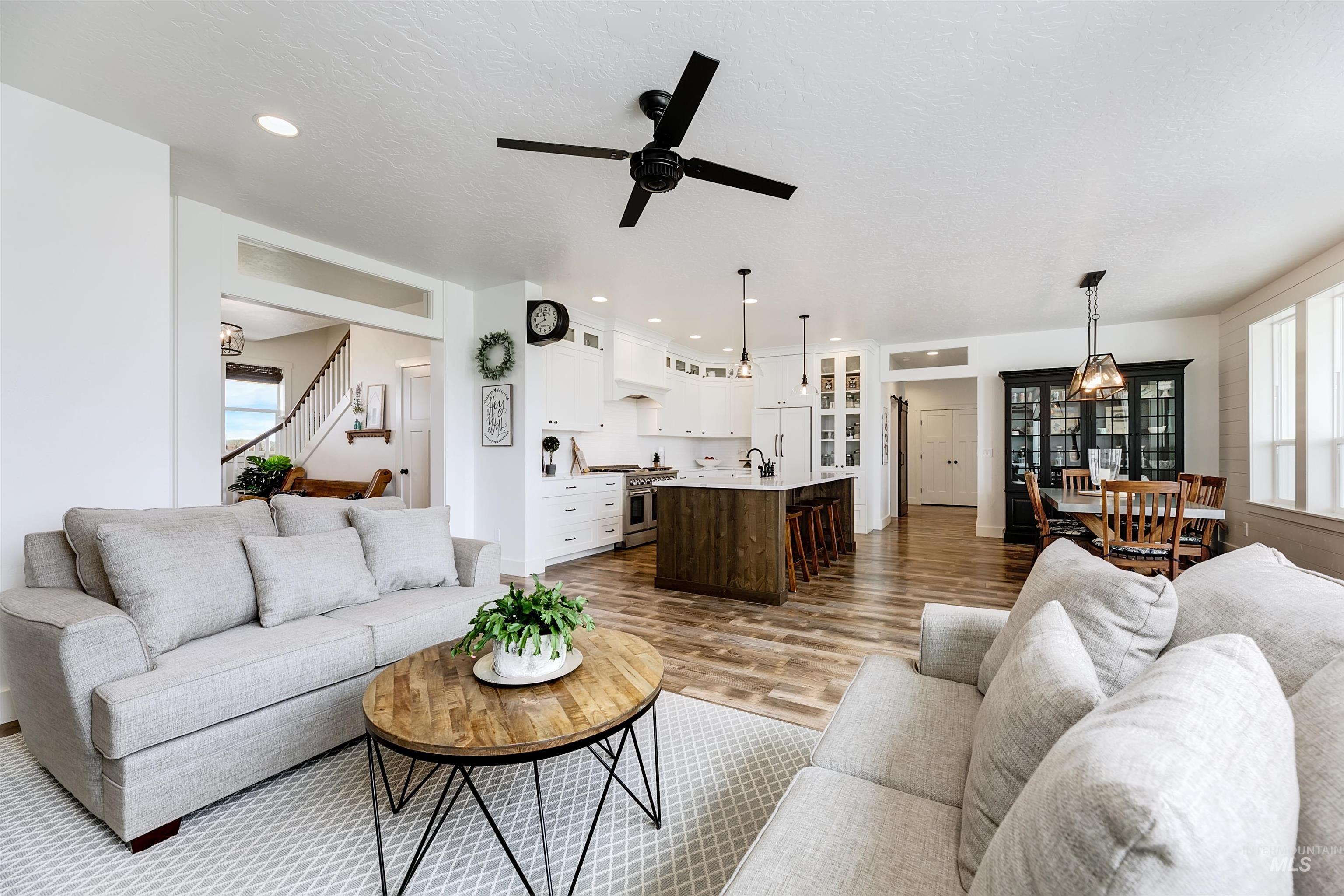 1800 Buttercup Lane, Emmett, Idaho 83617, 4 Bedrooms, 2.5 Bathrooms, Residential For Sale, Price $1,699,000,MLS 98980666