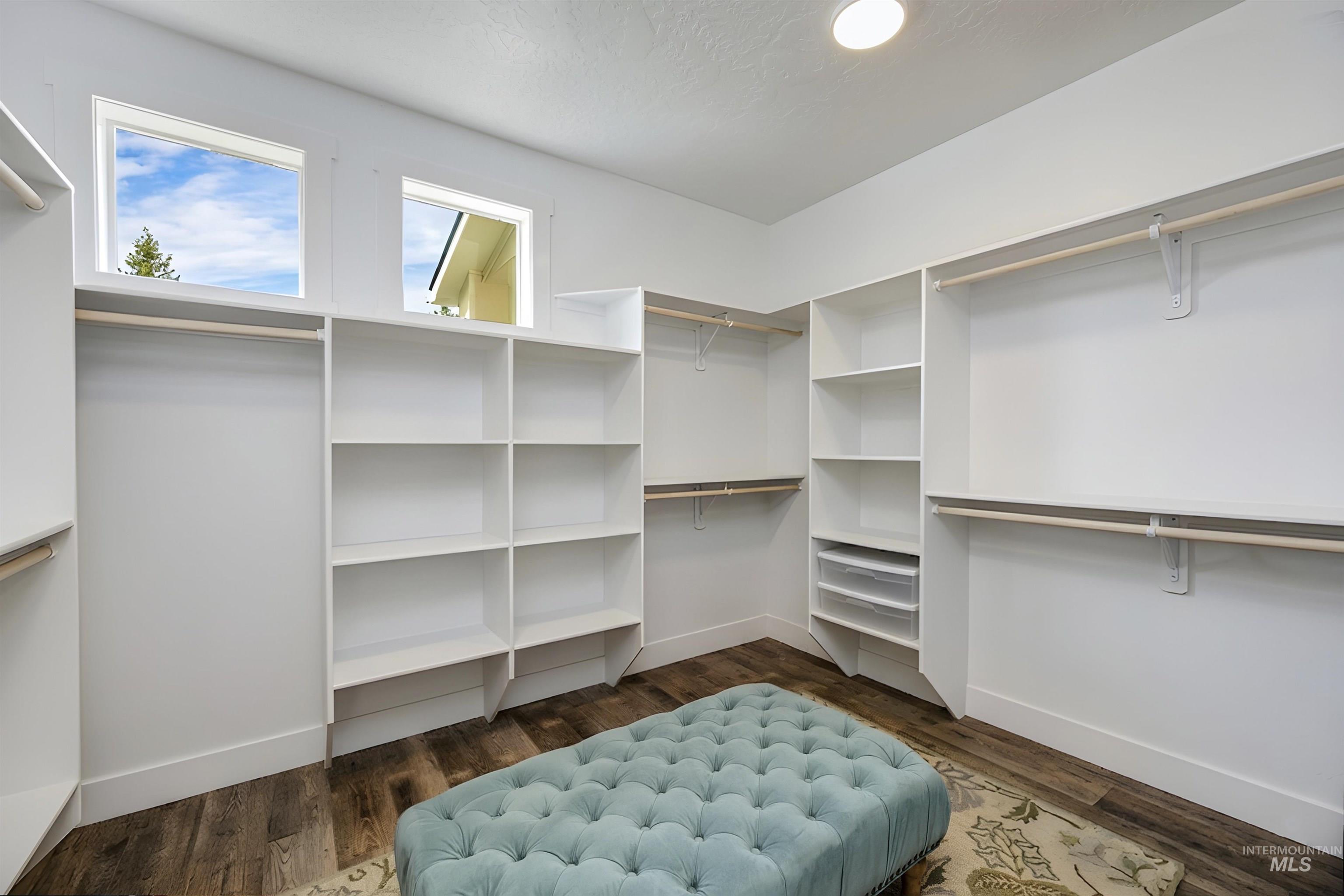 1800 Buttercup Lane, Emmett, Idaho 83617, 4 Bedrooms, 2.5 Bathrooms, Residential For Sale, Price $1,699,000,MLS 98980666