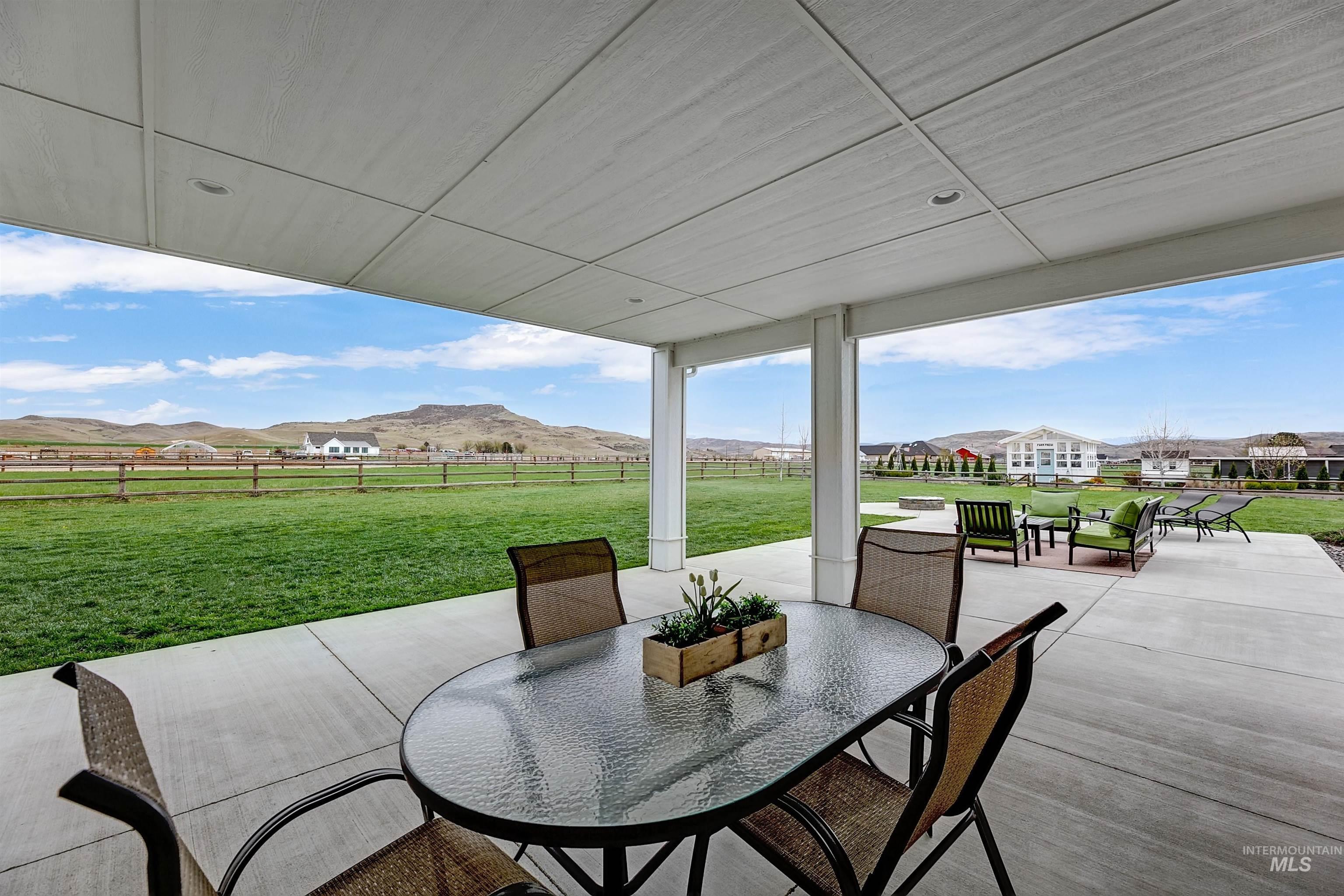 1800 Buttercup Lane, Emmett, Idaho 83617, 4 Bedrooms, 2.5 Bathrooms, Residential For Sale, Price $1,699,000,MLS 98980666