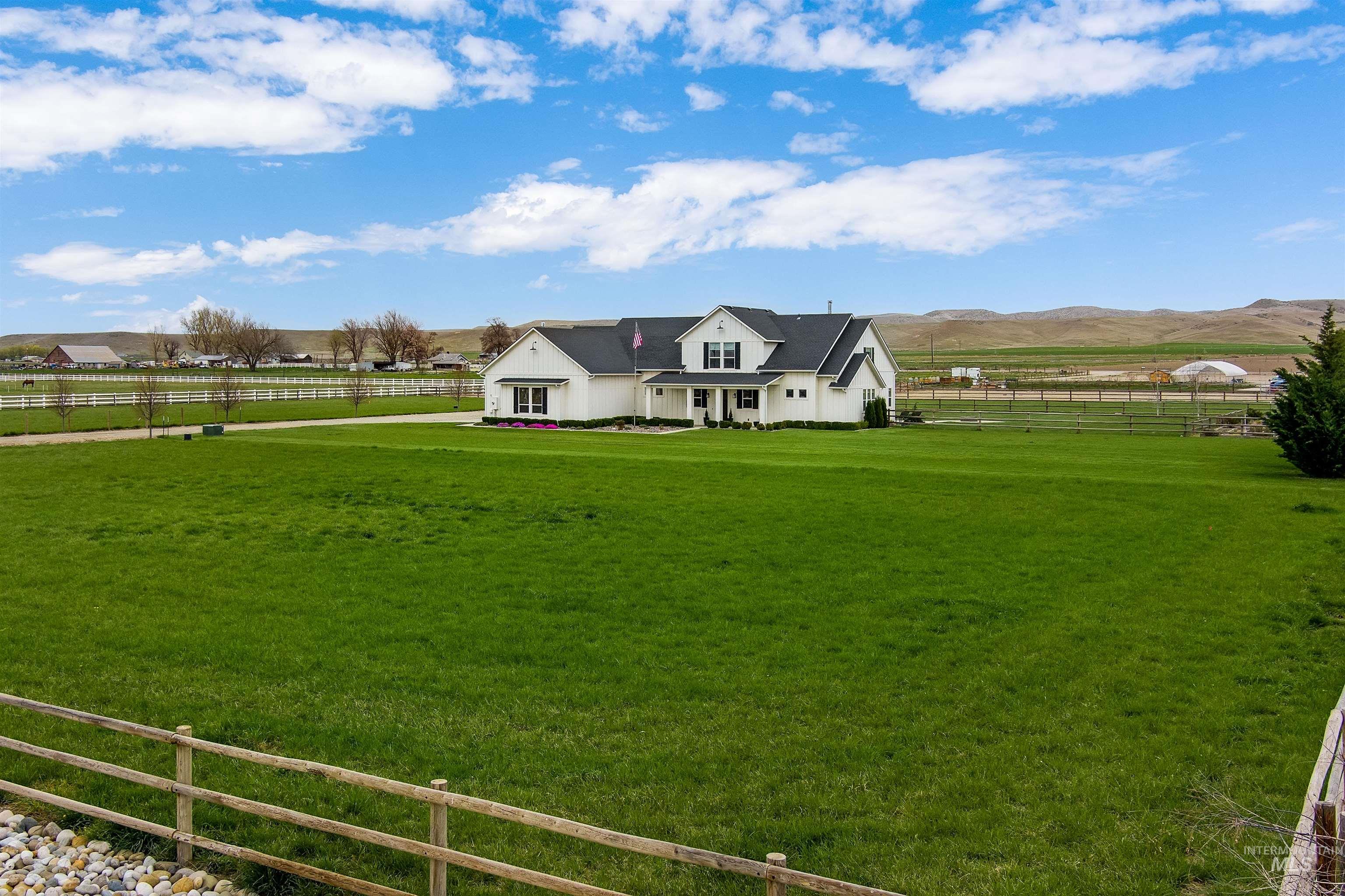 1800 Buttercup Lane, Emmett, Idaho 83617, 4 Bedrooms, 2.5 Bathrooms, Residential For Sale, Price $1,699,000,MLS 98980666