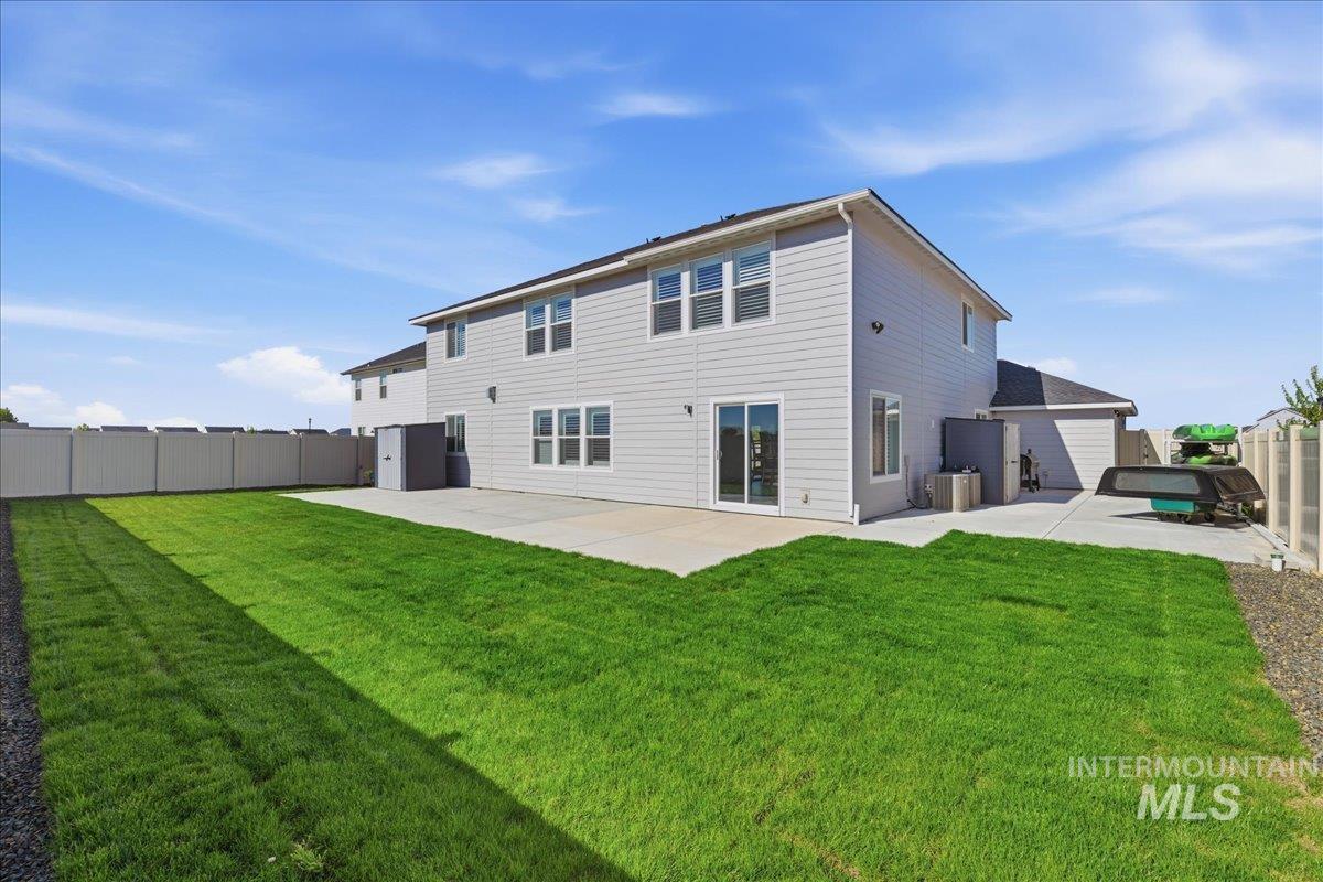 17184 N Plumage Way, Nampa, Idaho 83687, 4 Bedrooms, 3 Bathrooms, Residential For Sale, Price $567,990,MLS 98980669