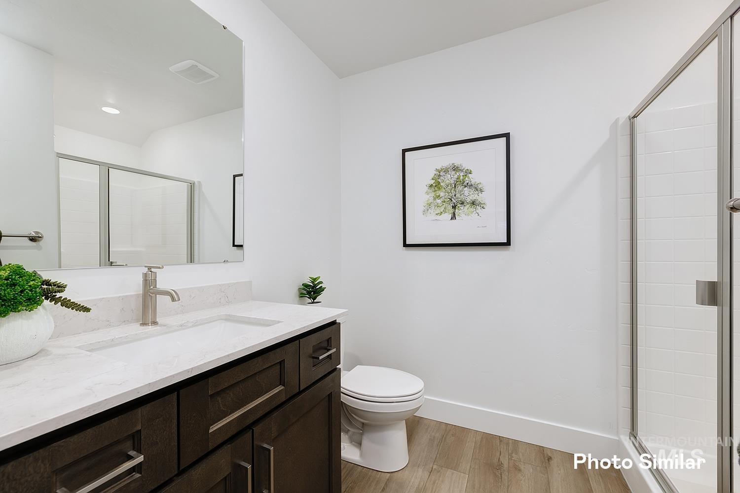 5467 E Victoria Falls Dr, Nampa, Idaho 83686, 4 Bedrooms, 3 Bathrooms, Residential For Sale, Price $575,400,MLS 98980672