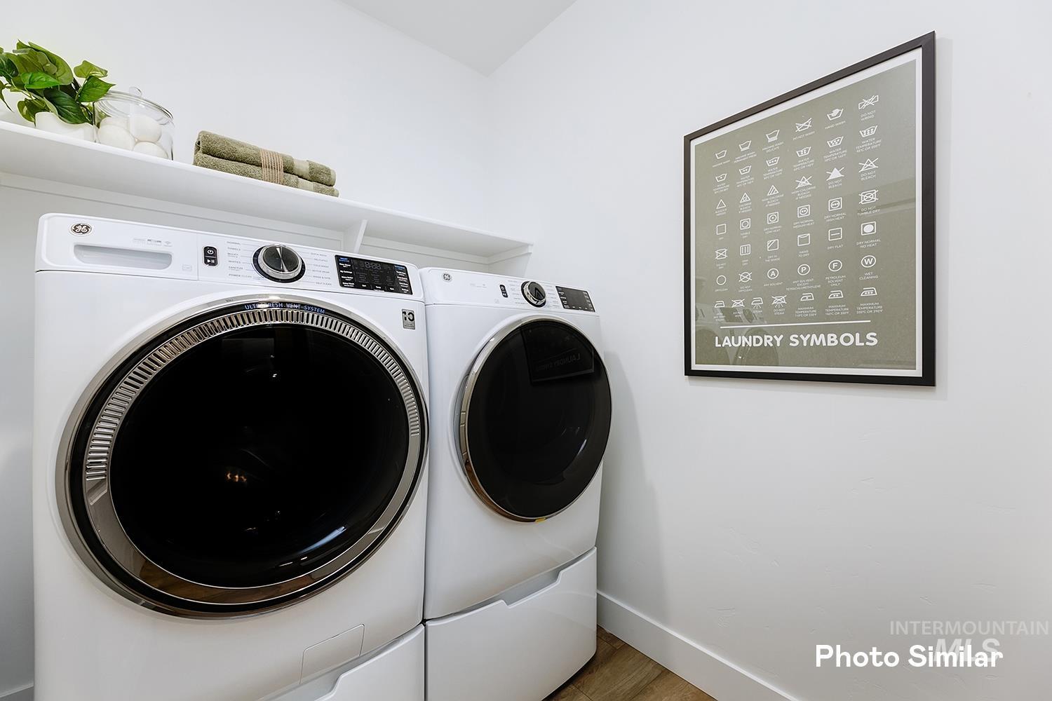 5467 E Victoria Falls Dr, Nampa, Idaho 83686, 4 Bedrooms, 3 Bathrooms, Residential For Sale, Price $575,400,MLS 98980672