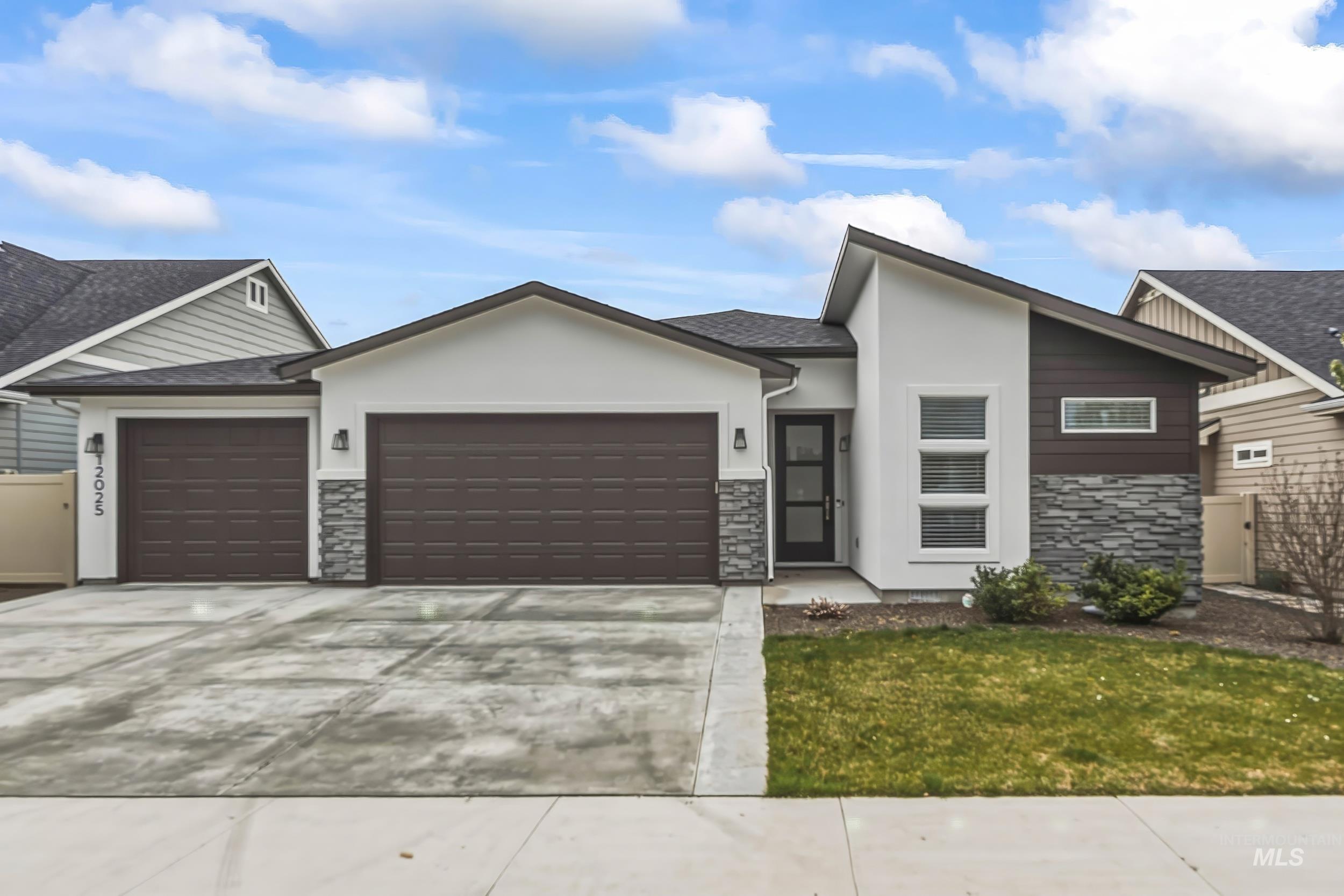 12025 W Endsley St., Star, Idaho 83669, 3 Bedrooms, 2 Bathrooms, Residential For Sale, Price $509,999,MLS 98980675