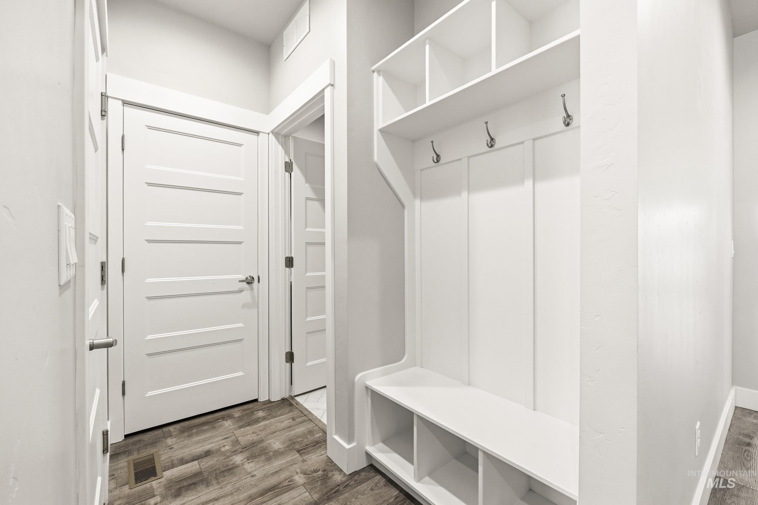 12025 W Endsley St., Star, Idaho 83669, 3 Bedrooms, 2 Bathrooms, Residential For Sale, Price $509,999,MLS 98980675