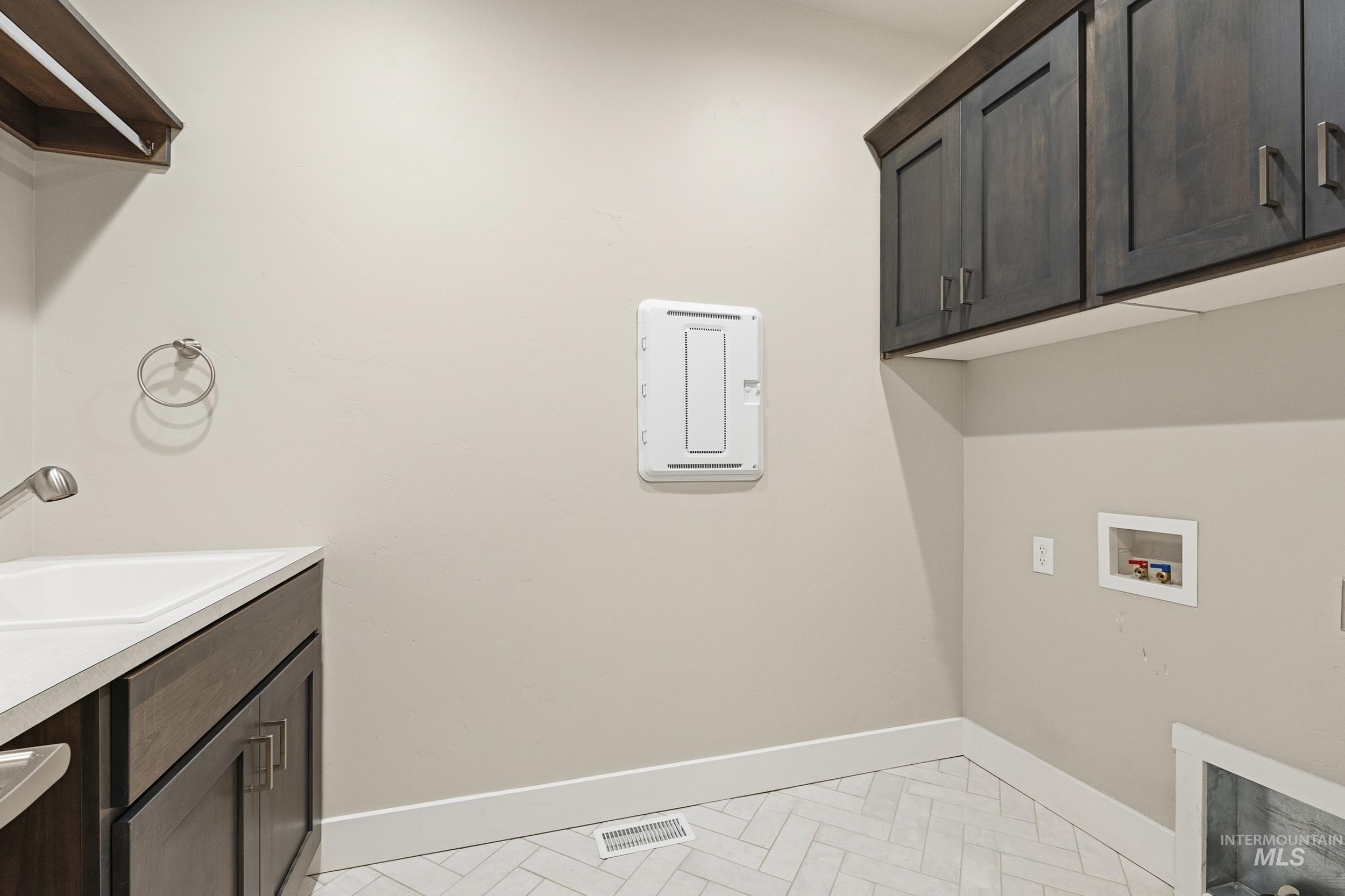 12025 W Endsley St., Star, Idaho 83669, 3 Bedrooms, 2 Bathrooms, Residential For Sale, Price $509,999,MLS 98980675