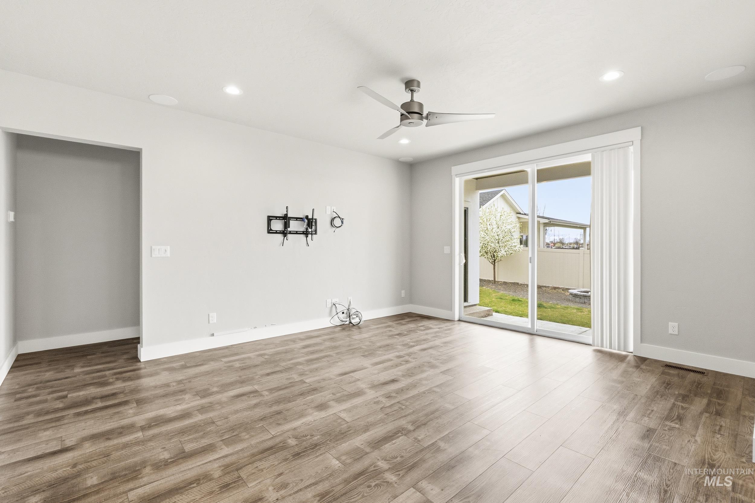 12025 W Endsley St., Star, Idaho 83669, 3 Bedrooms, 2 Bathrooms, Residential For Sale, Price $509,999,MLS 98980675