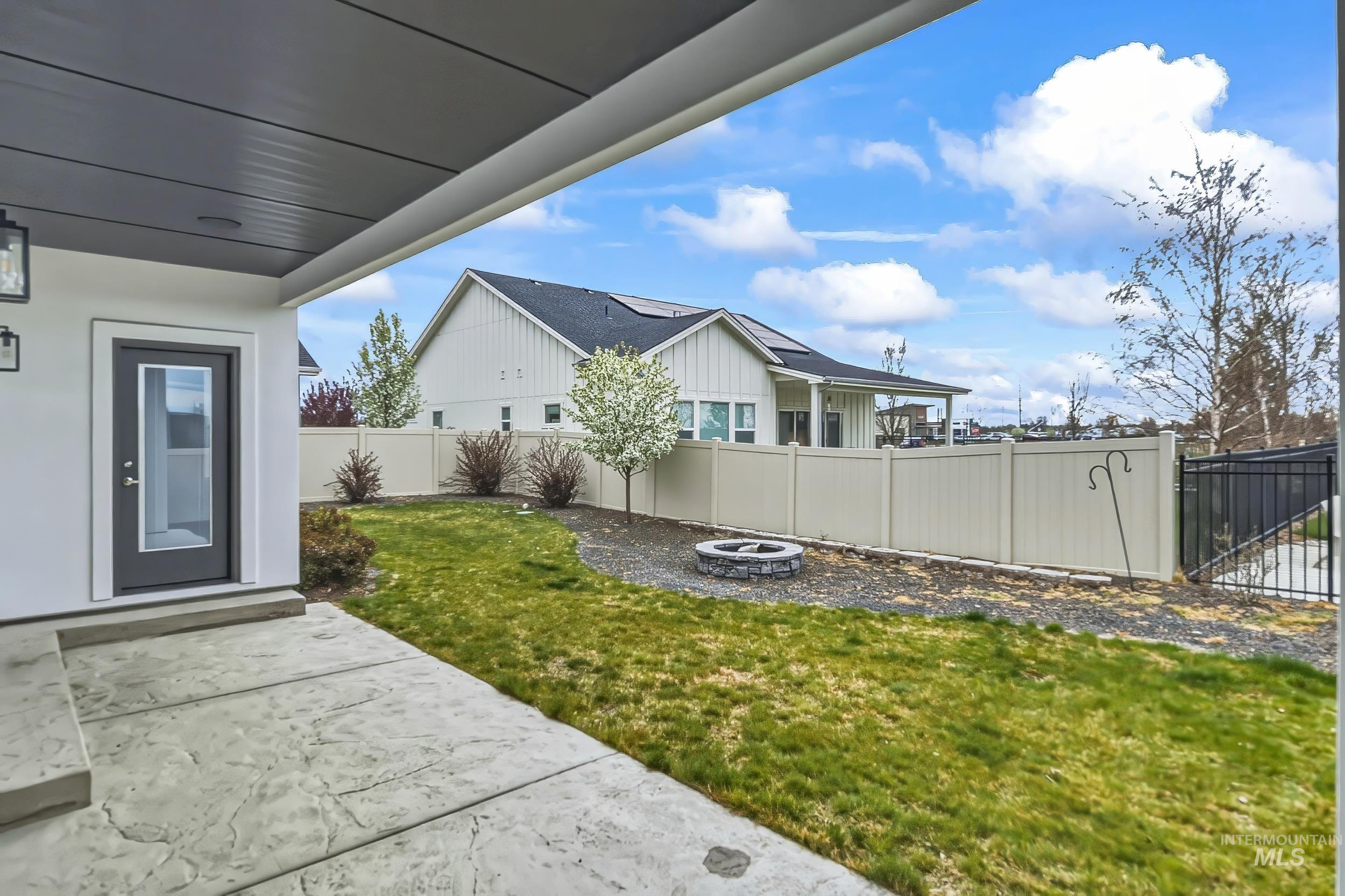 12025 W Endsley St., Star, Idaho 83669, 3 Bedrooms, 2 Bathrooms, Residential For Sale, Price $509,999,MLS 98980675