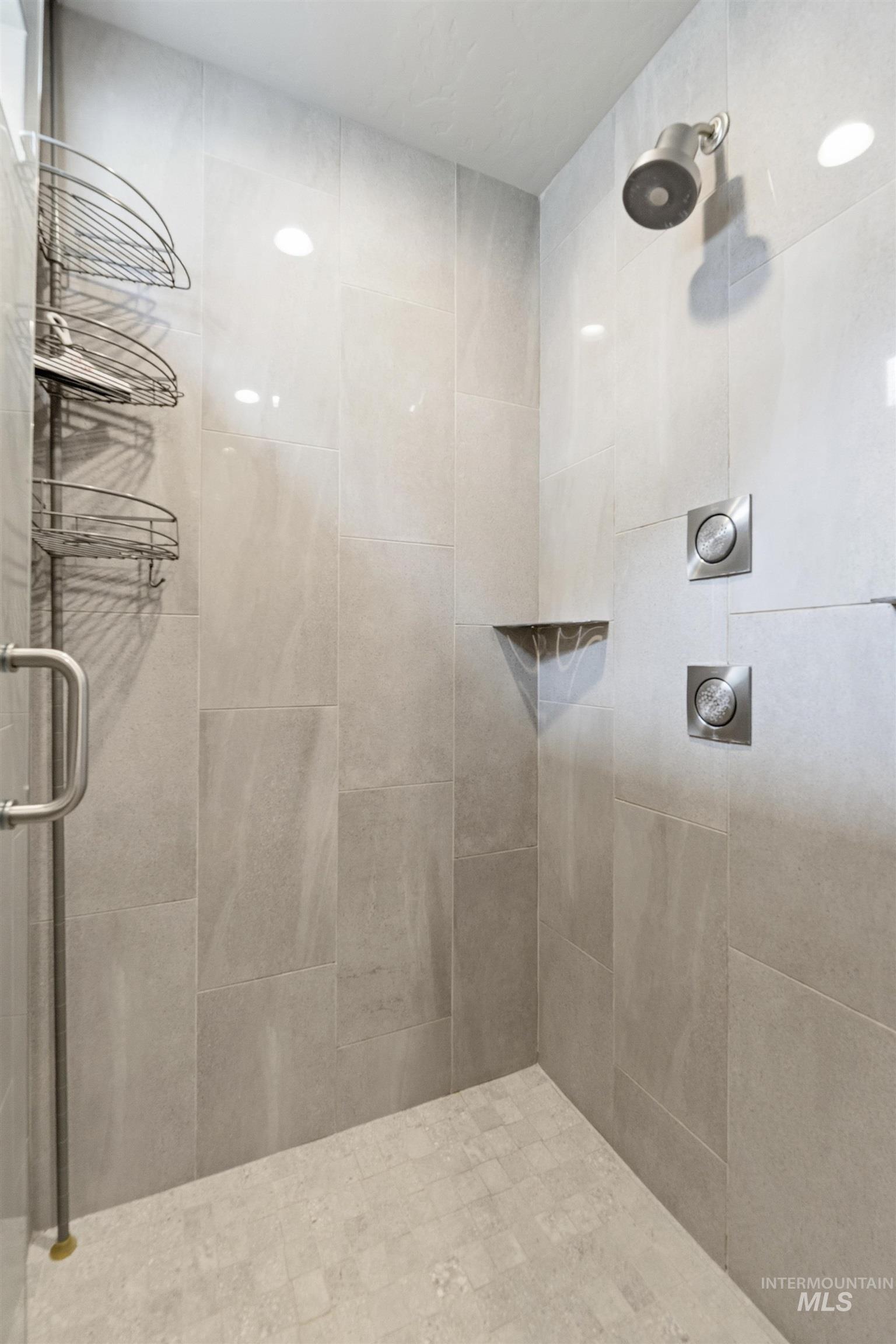 12025 W Endsley St., Star, Idaho 83669, 3 Bedrooms, 2 Bathrooms, Residential For Sale, Price $509,999,MLS 98980675