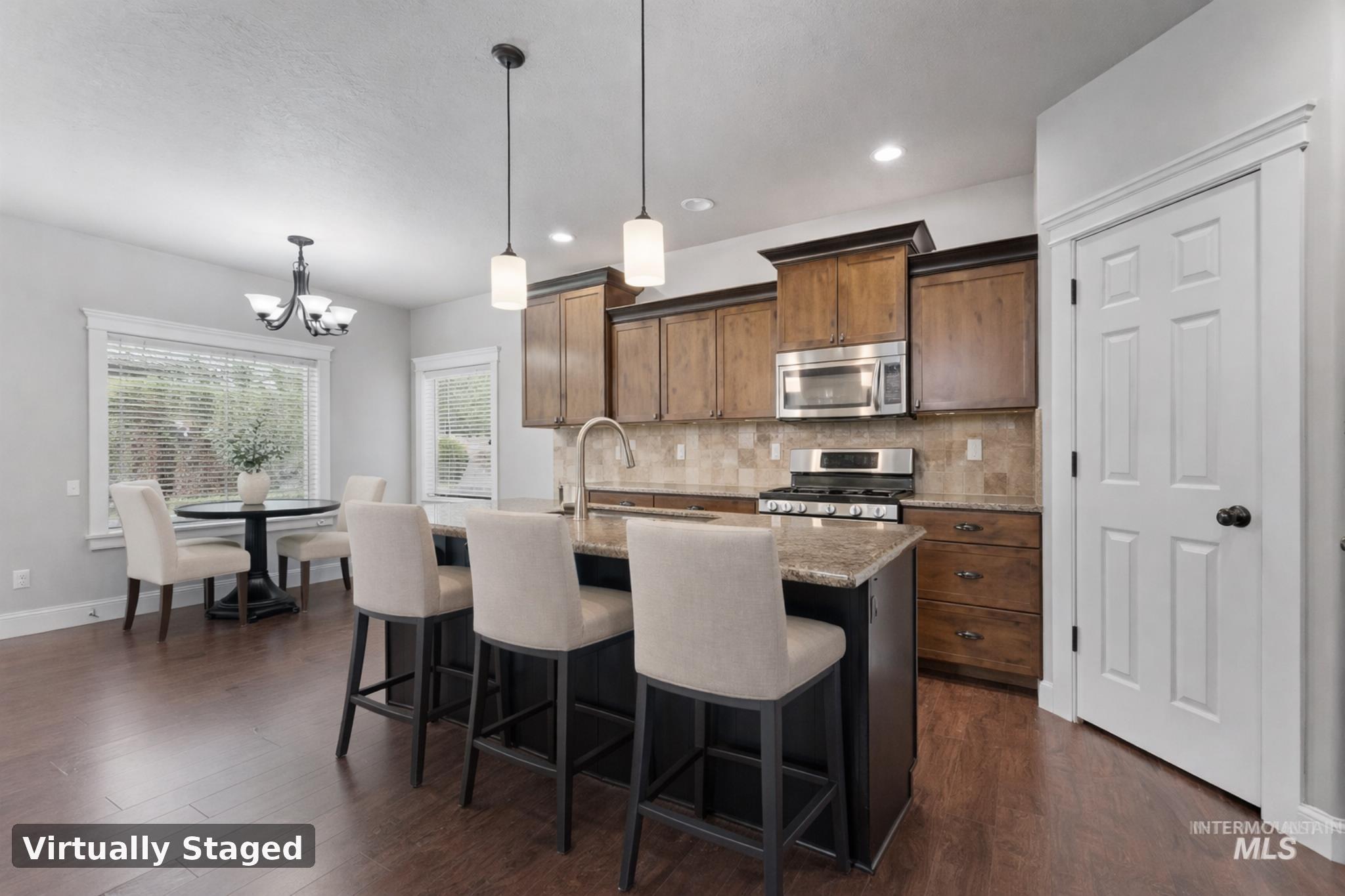 2221 Canyon Trail Way, Twin Falls, Idaho 83301-5412, 4 Bedrooms, 3 Bathrooms, Residential For Sale, Price $564,900,MLS 98980677